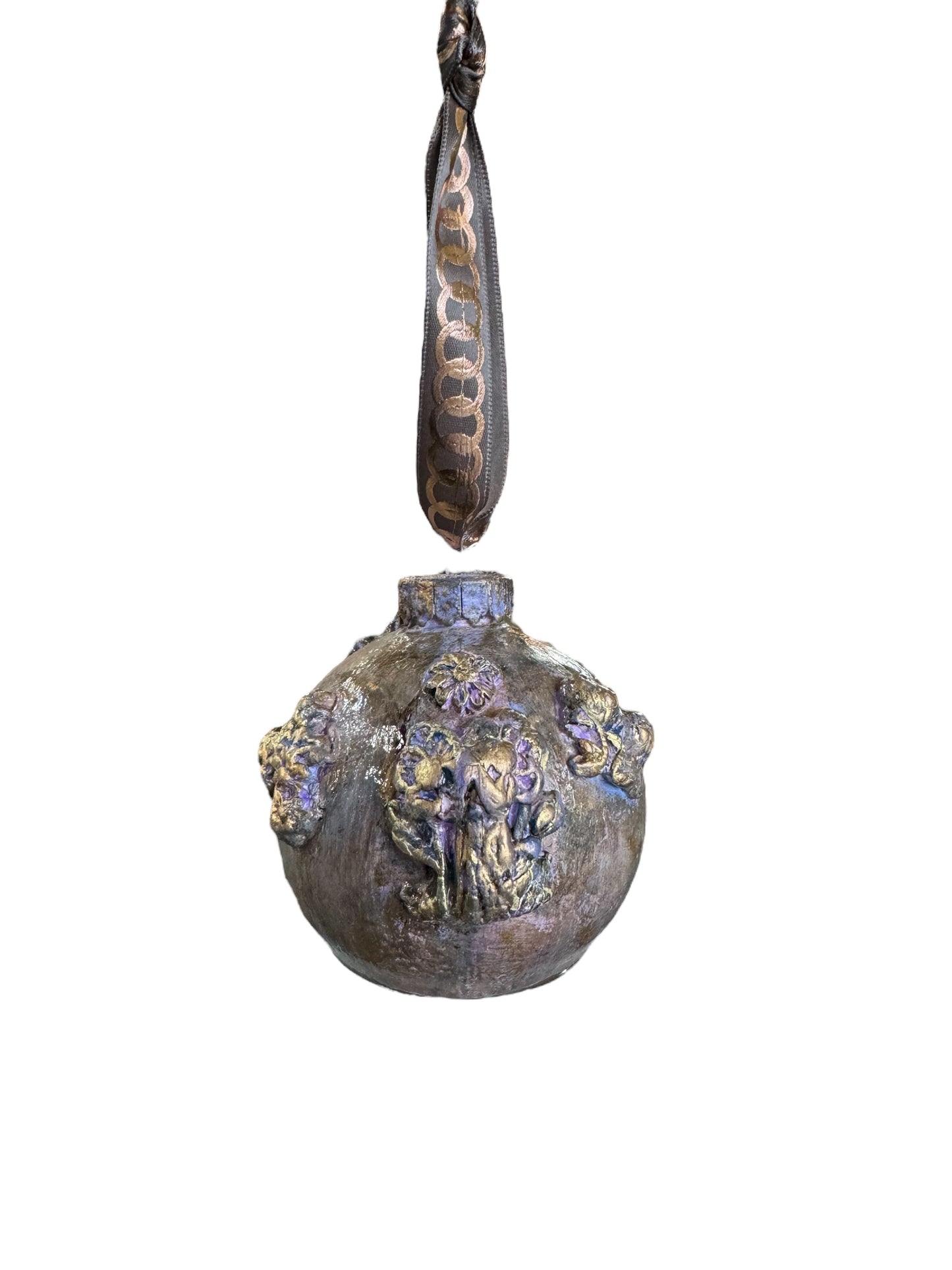 Handcrafted Round Embellished Ornaments