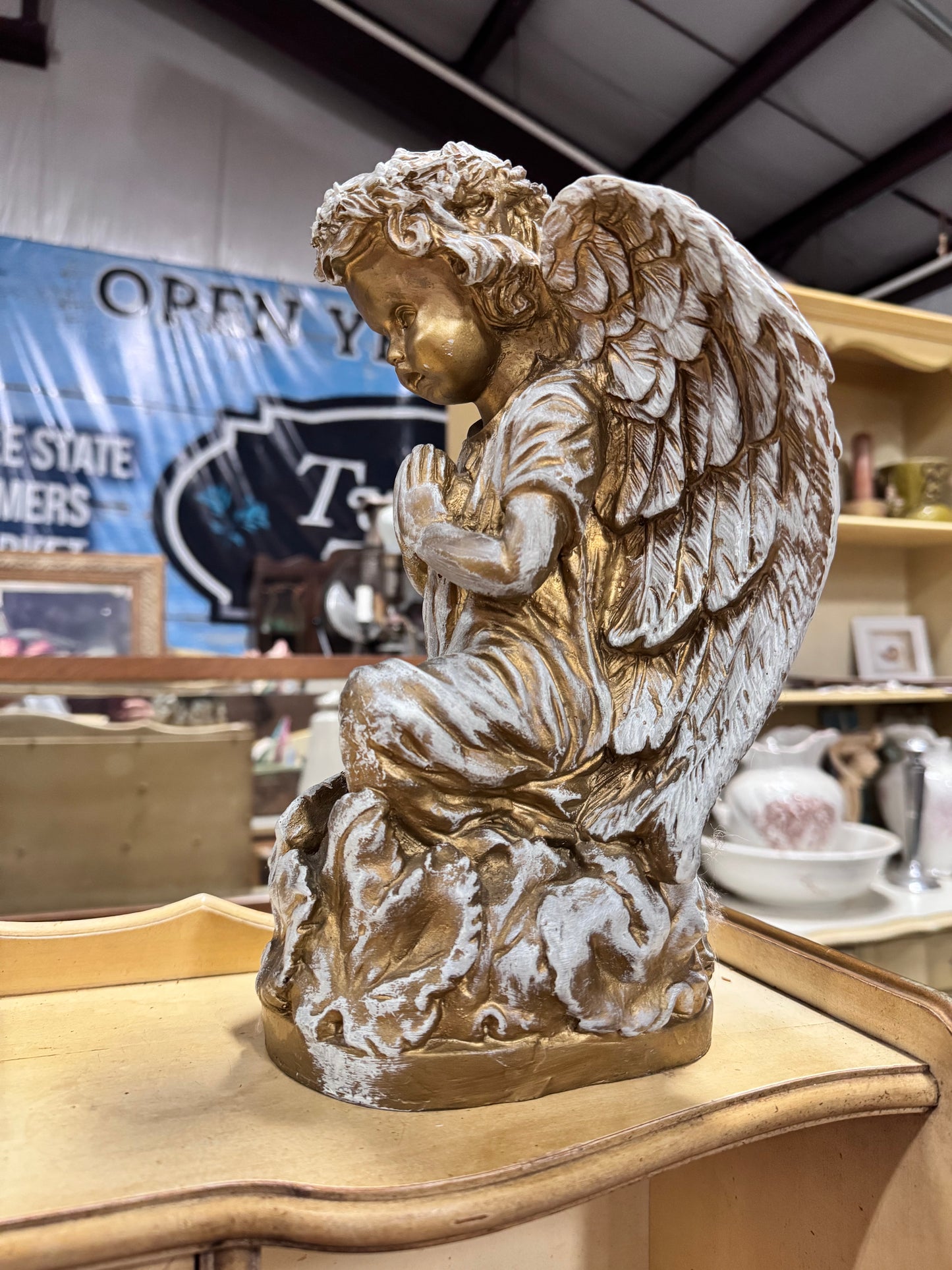 Polystone Angel