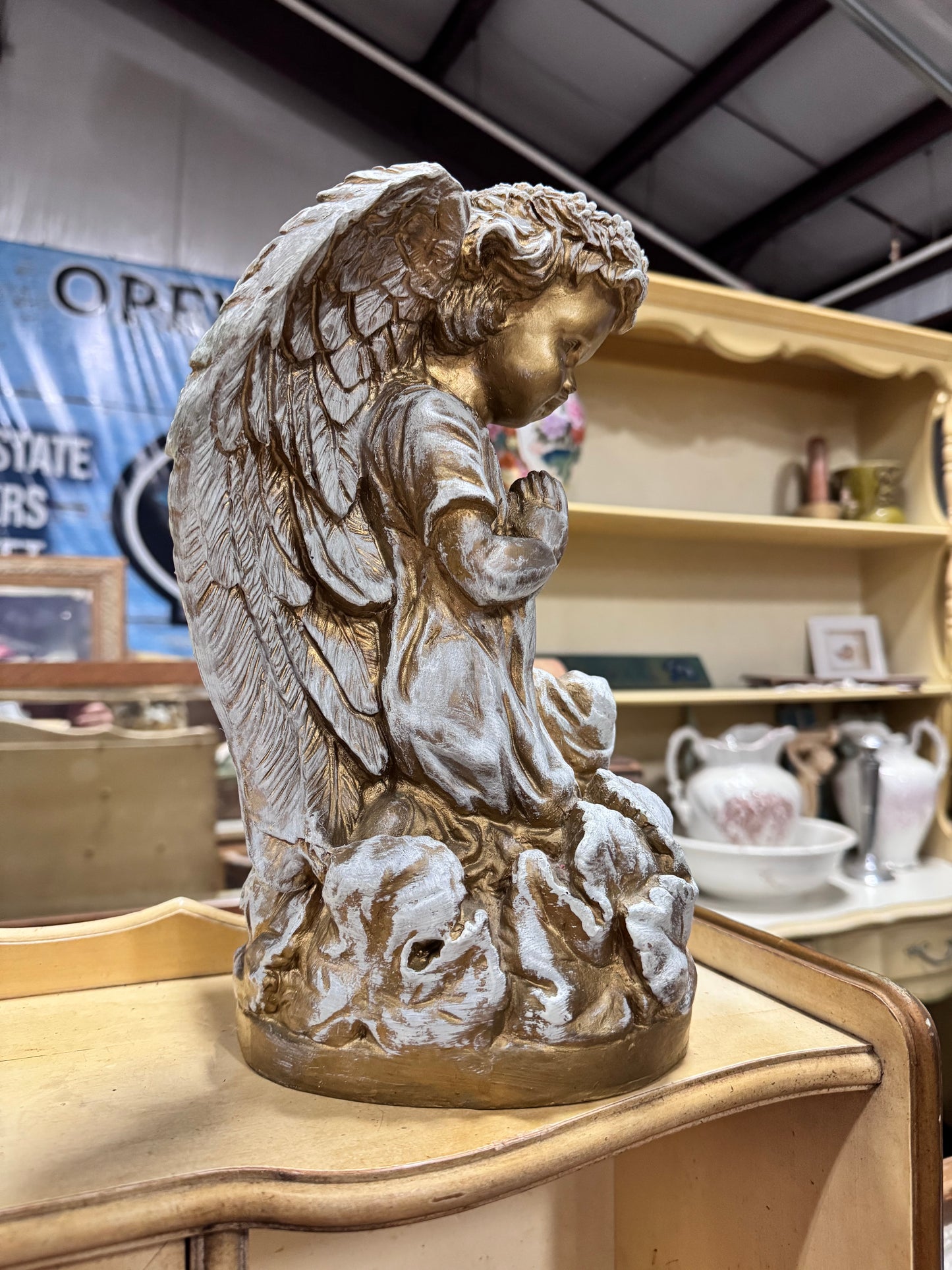 Polystone Angel