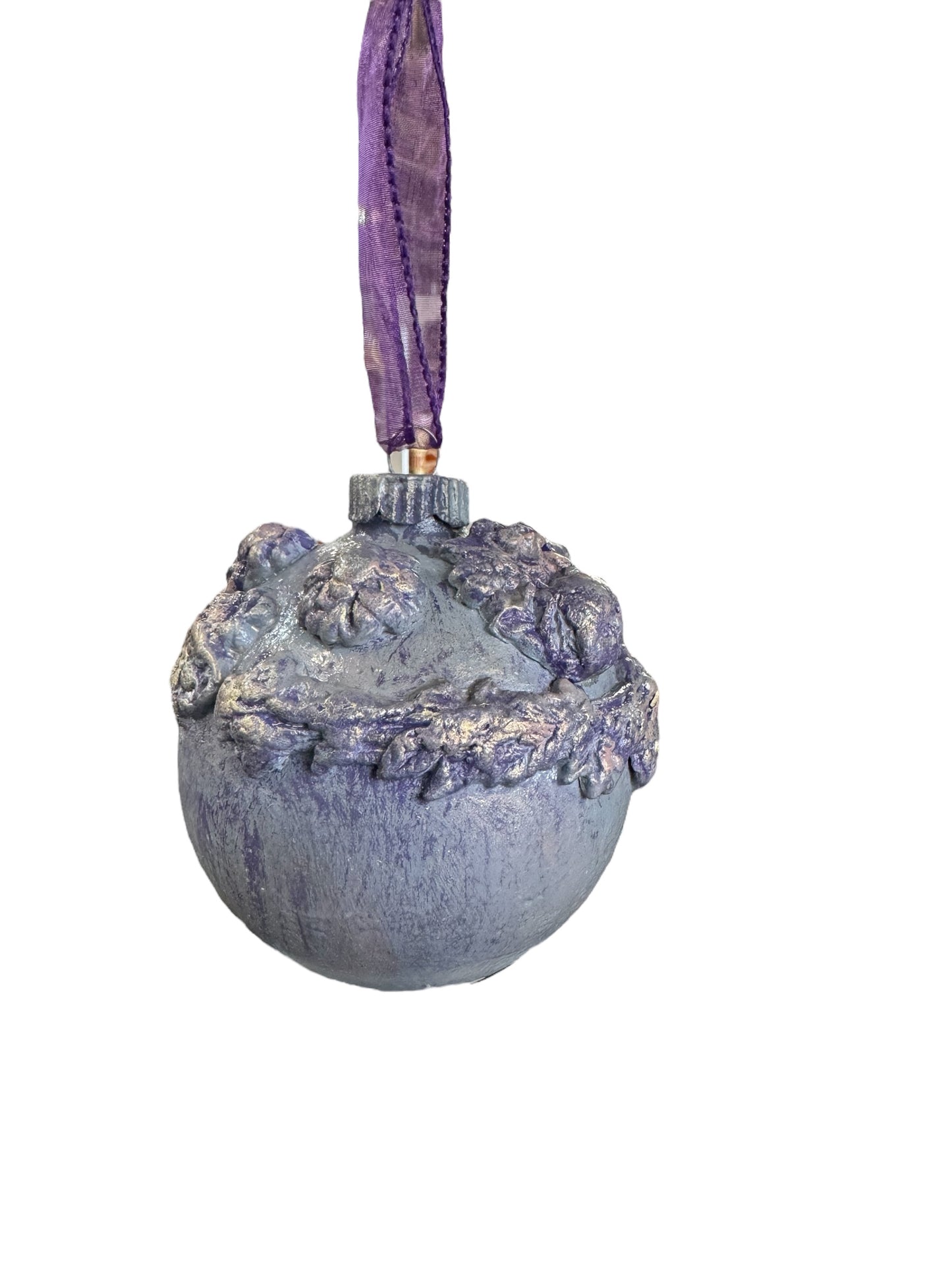 Handcrafted Round Embellished Ornaments