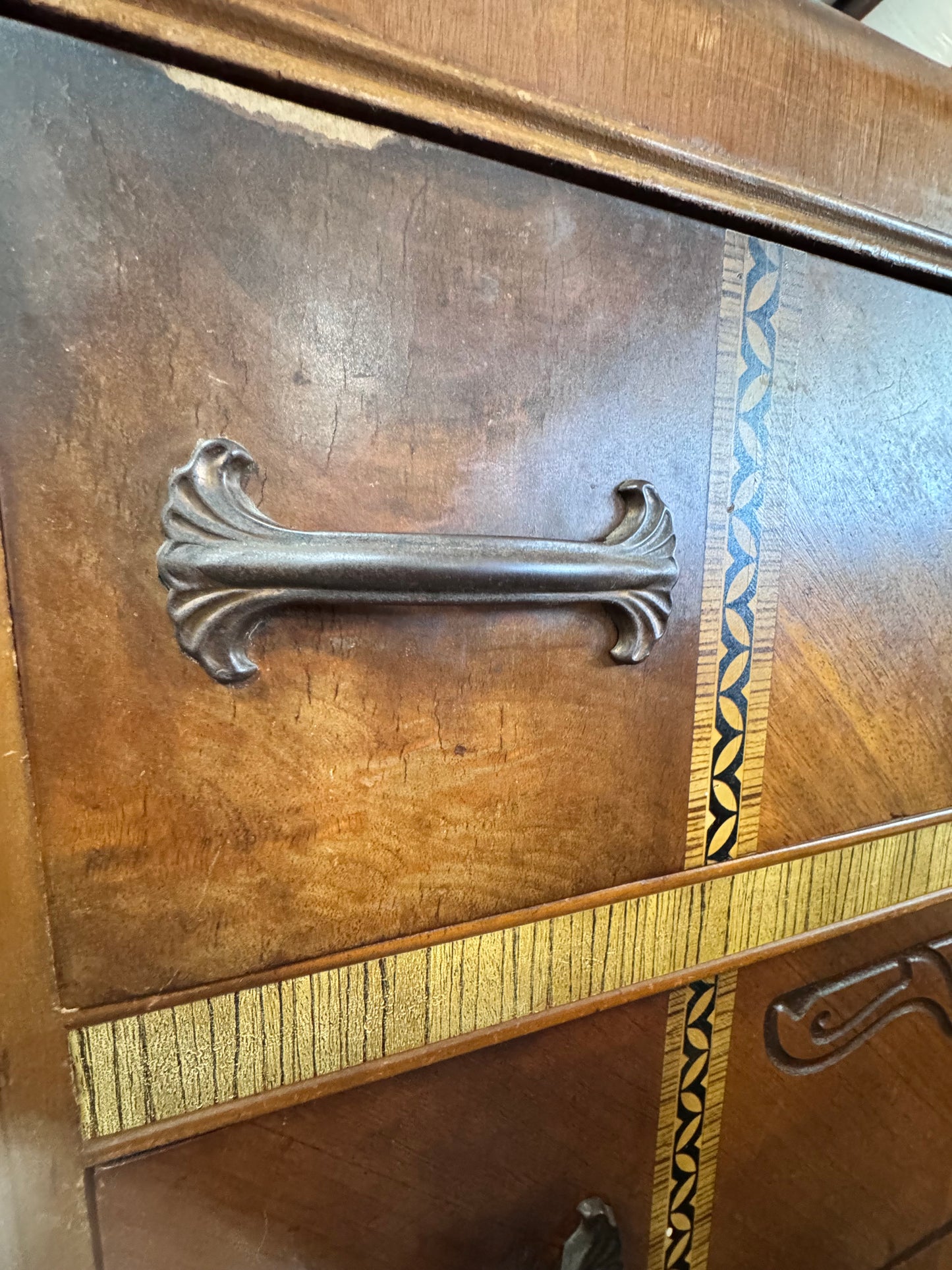 Waterfall Style Chest of Drawers