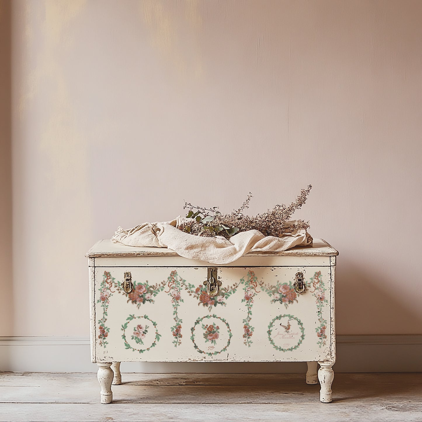 La Folie 2025 Holiday Collection Paint Inlay