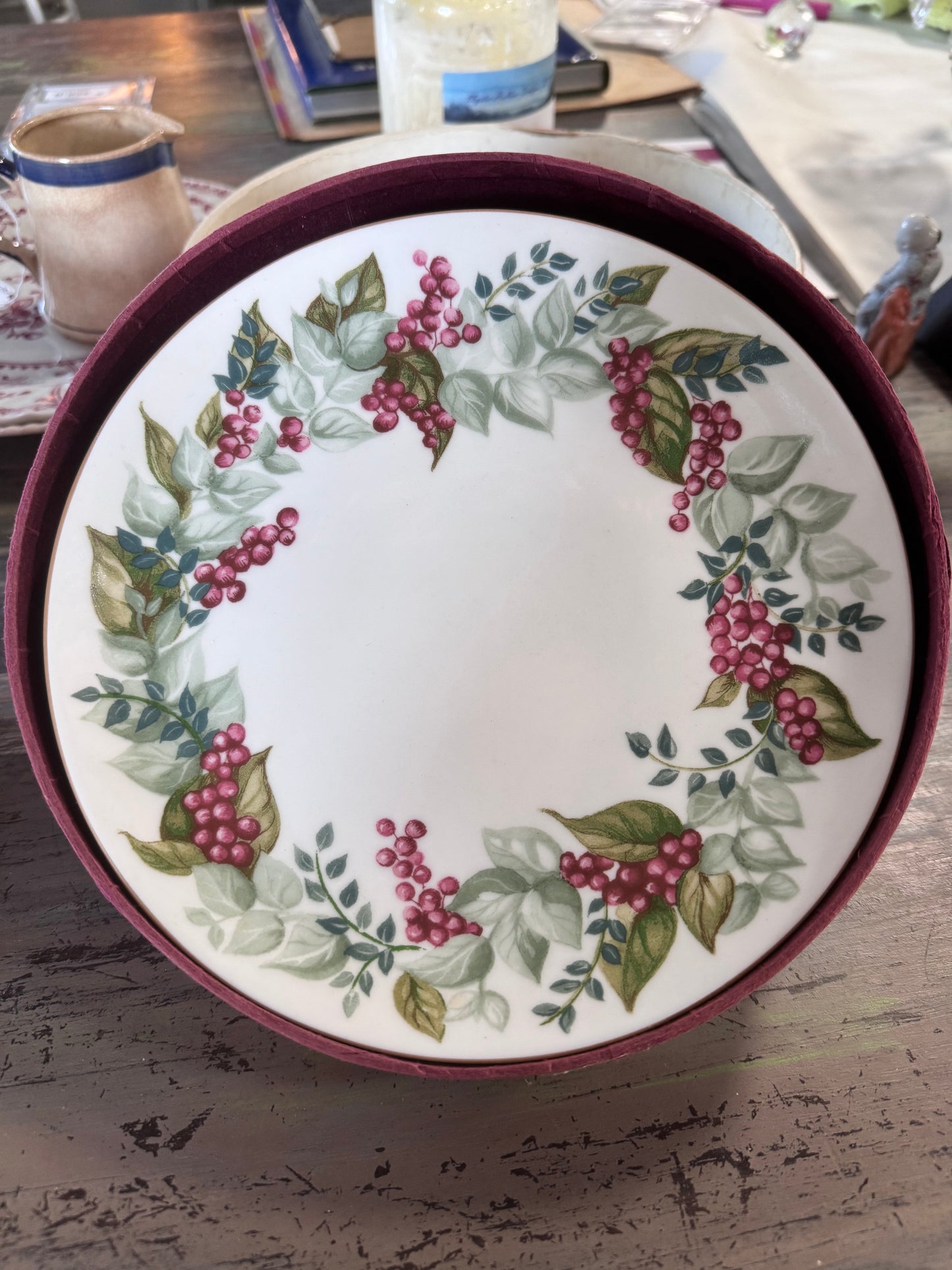 Restoration Hardware Festive Berry Plates Set of 6 Boxed
