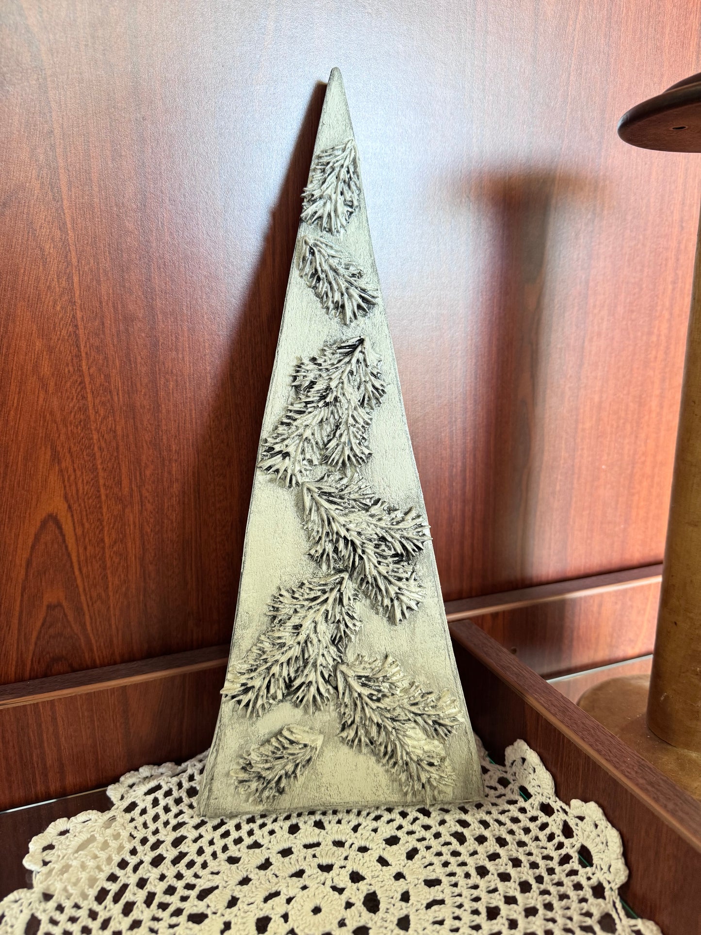 Wooden Merry Christmas Tree Antiqued Boughs