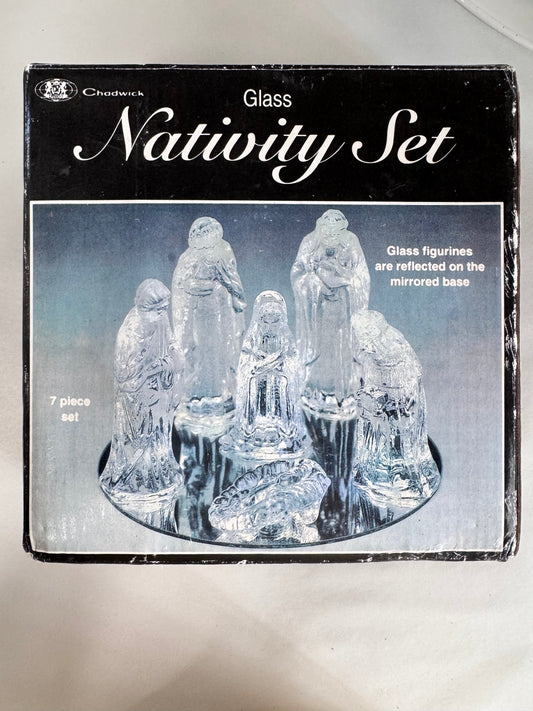 Vintage Chadwick 7 Piece Glass Nativity Set Boxed