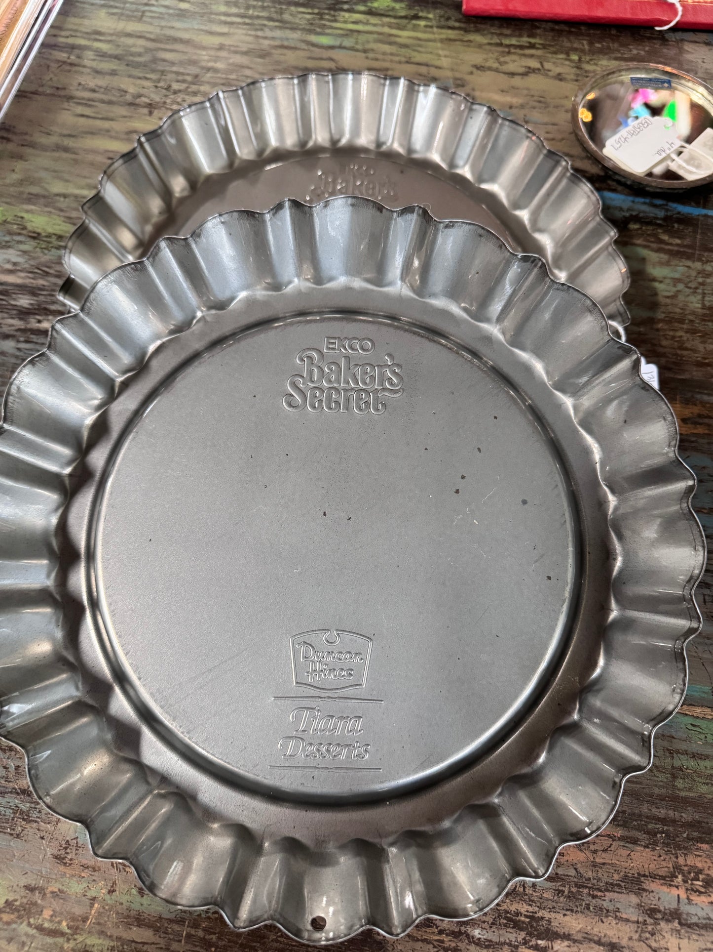 Vintage Ekco Baker's Secret Duncan Hines Tiara Fluted Pan