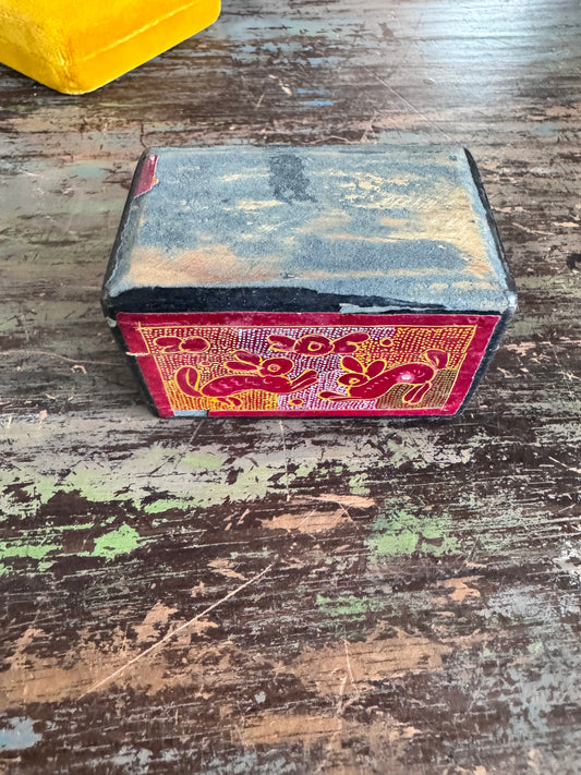 Vintage Olinala Style Wooden Trinket Box