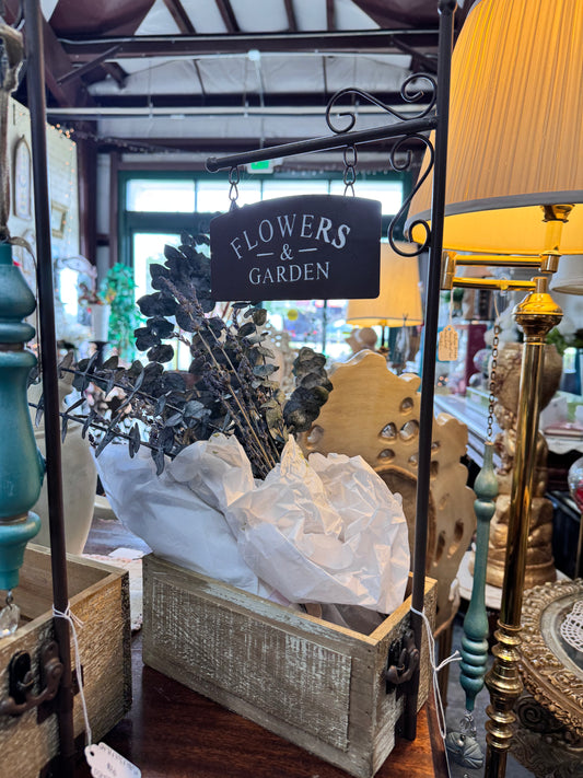 Flowers & Garden Wood & Iron Planter Box