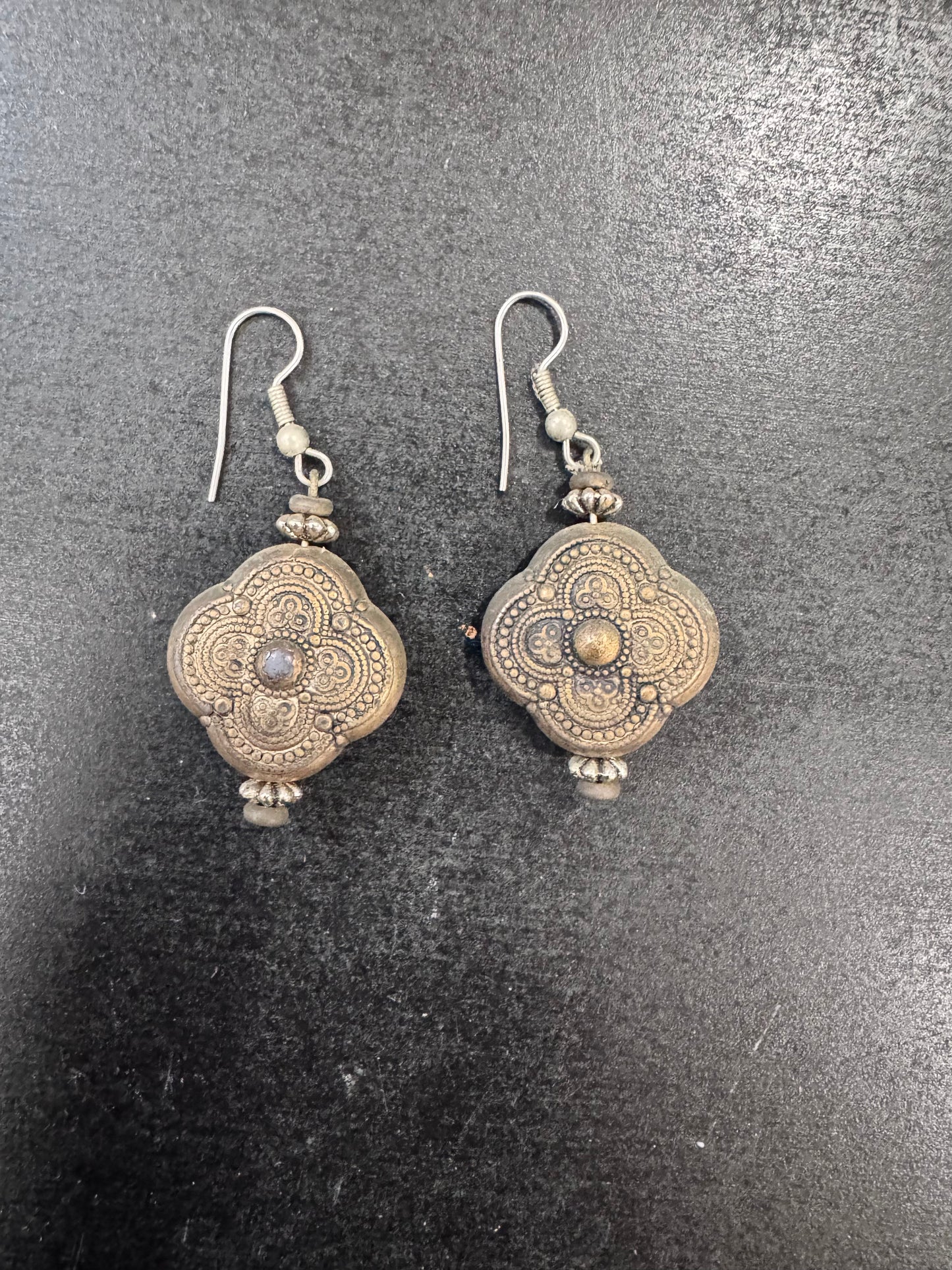 Quatrefoil Metal Drop Earrings