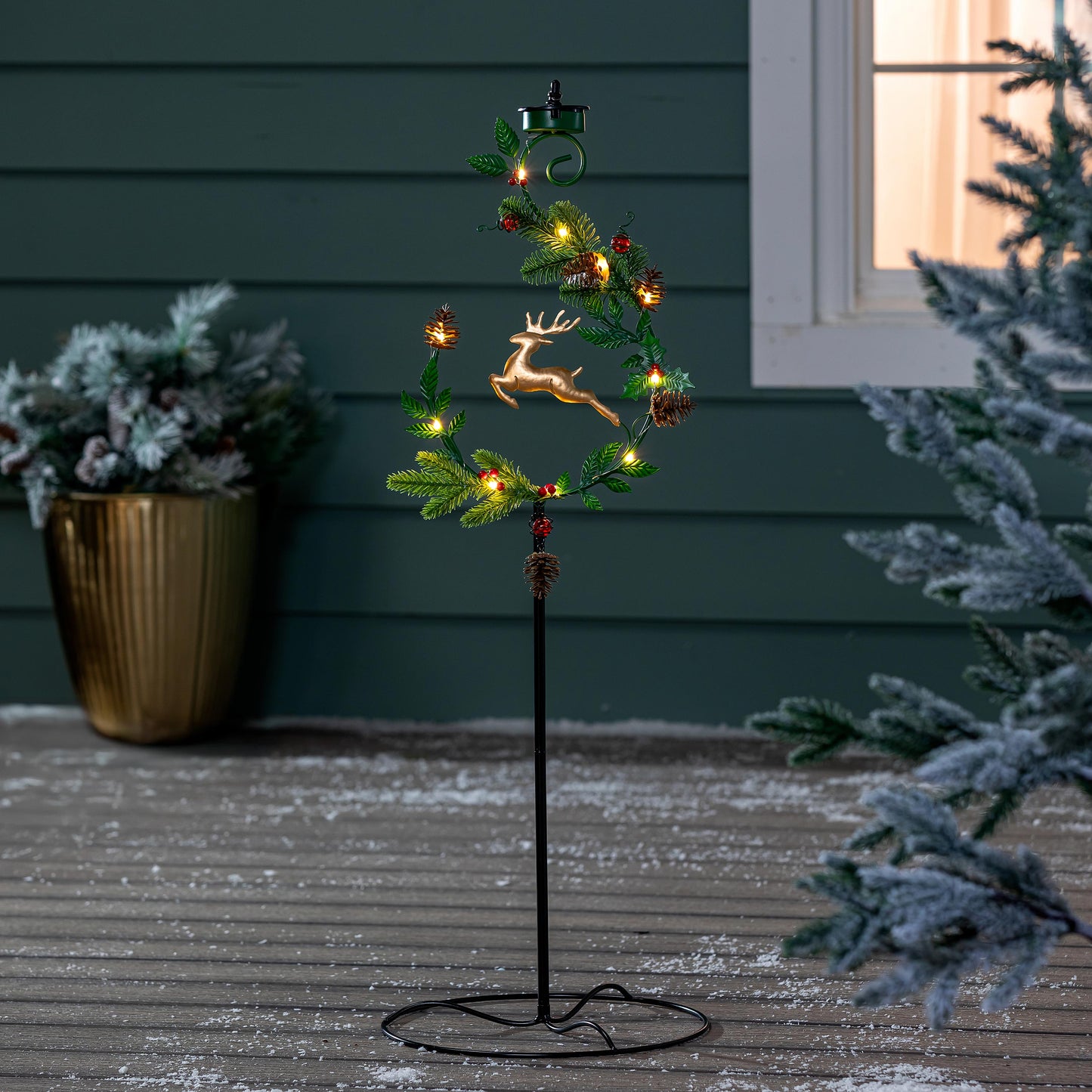 Shades of Green Garden Stake, Solar
