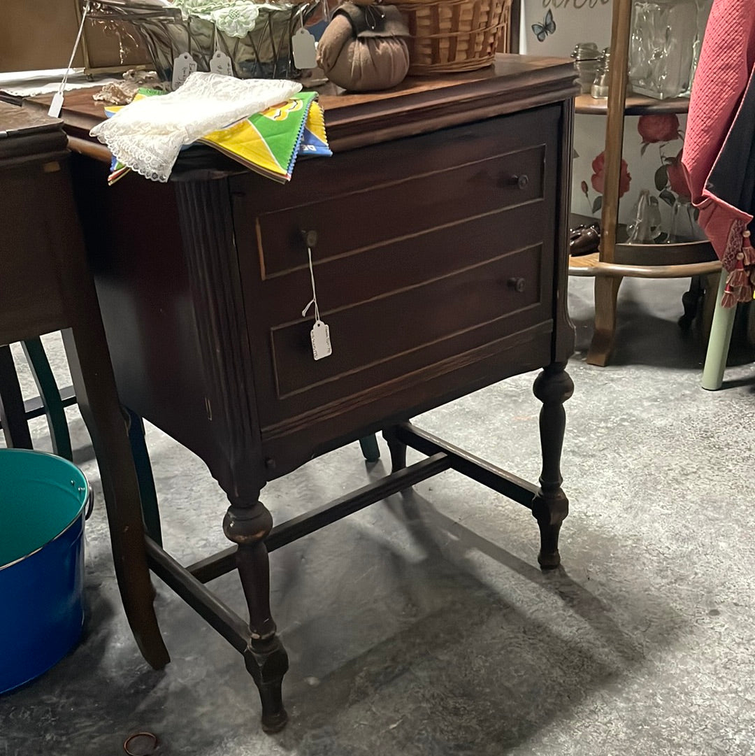 Sewing Table with White Rotary Sewing Machine
