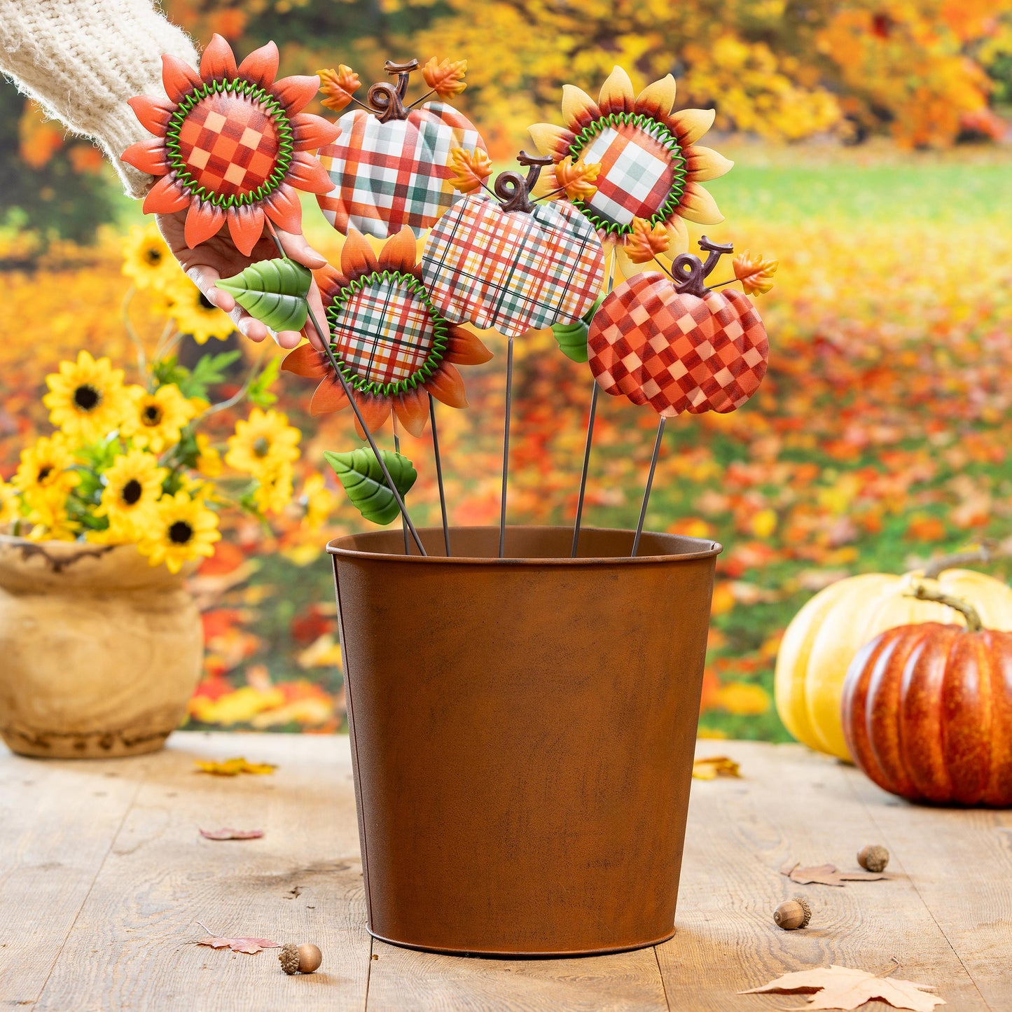 Checkered Metal Plant Picks