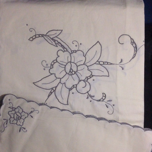 Vintage Embroidered Tablecloth and 12 Napkin Set