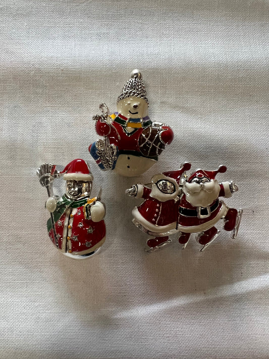 Holiday Scarf Slider/Pin Brooch