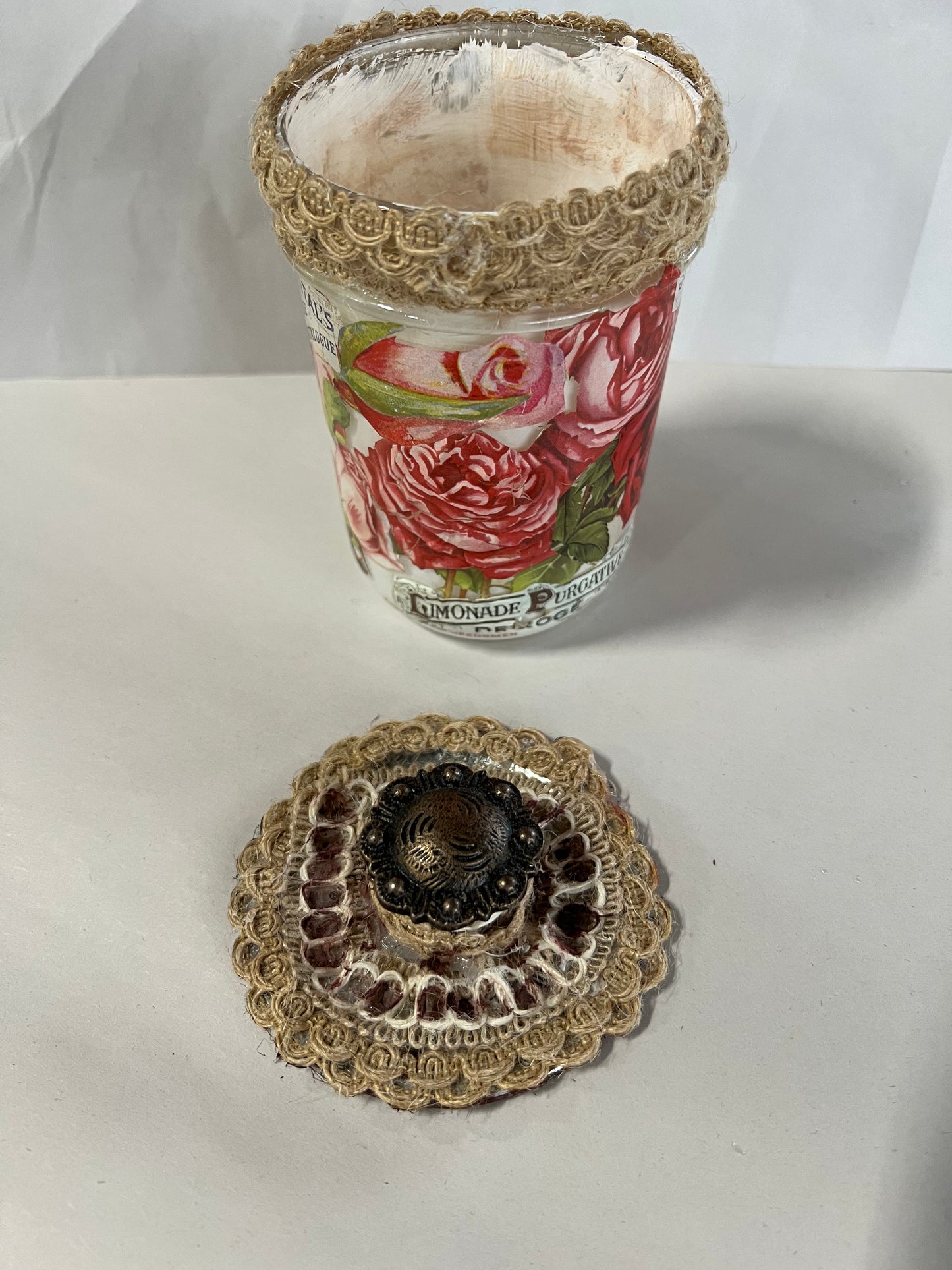 Glass Mason Jar with lid - Roses and Burlap TV