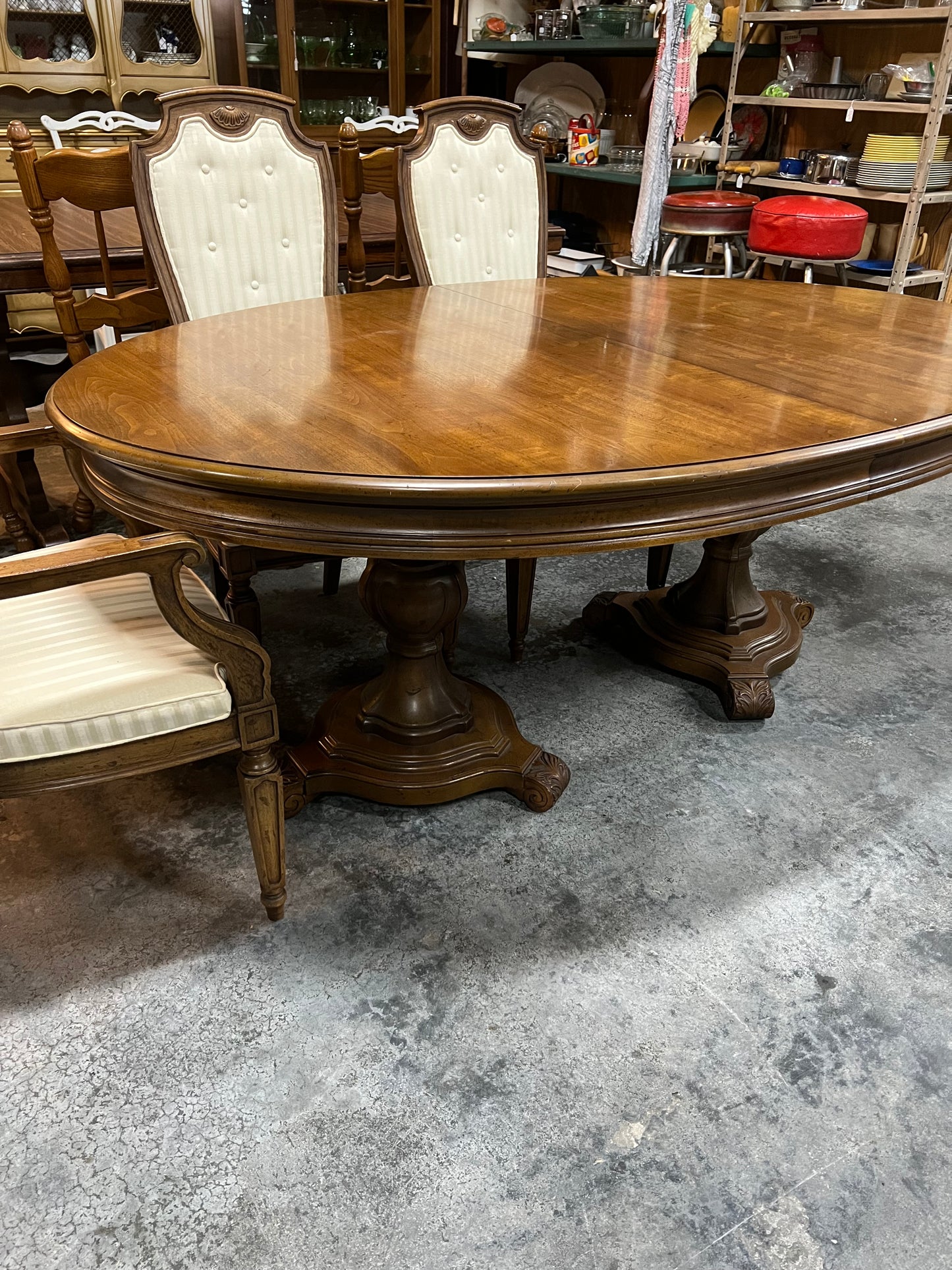 Henredon Oval Dining Table and 4 Chairs