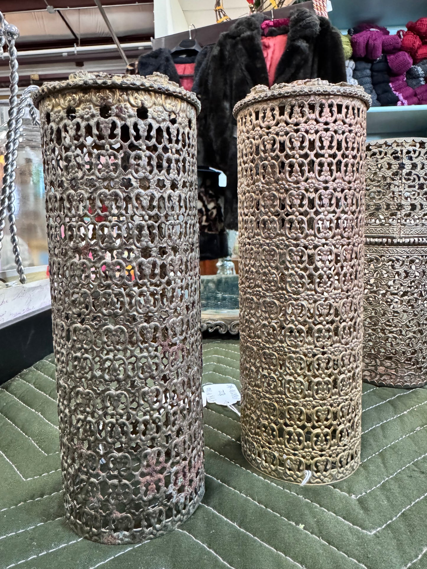Vintage Hollywood Regency Filigree Hairspray Cover