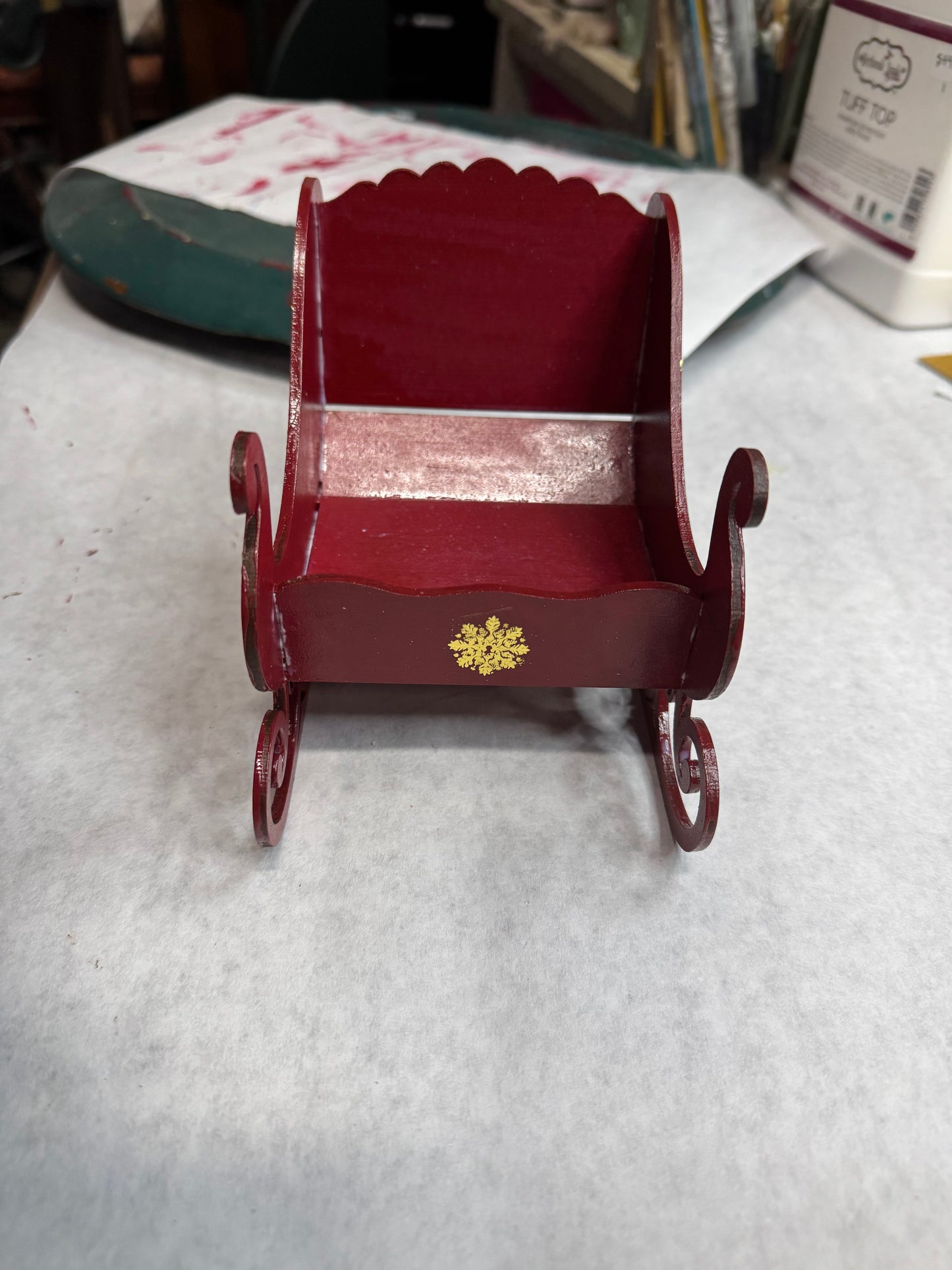 Red Christmas Santa’s Sleigh decor display Roses and flourishes