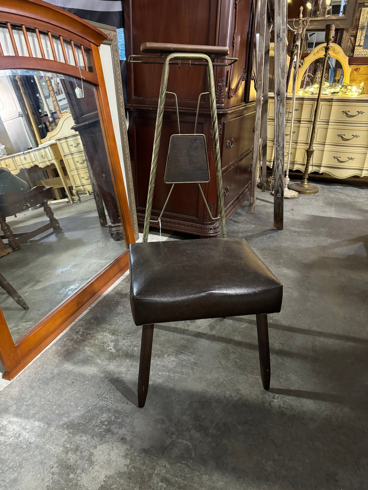 Mid Century Modern Valet Chair