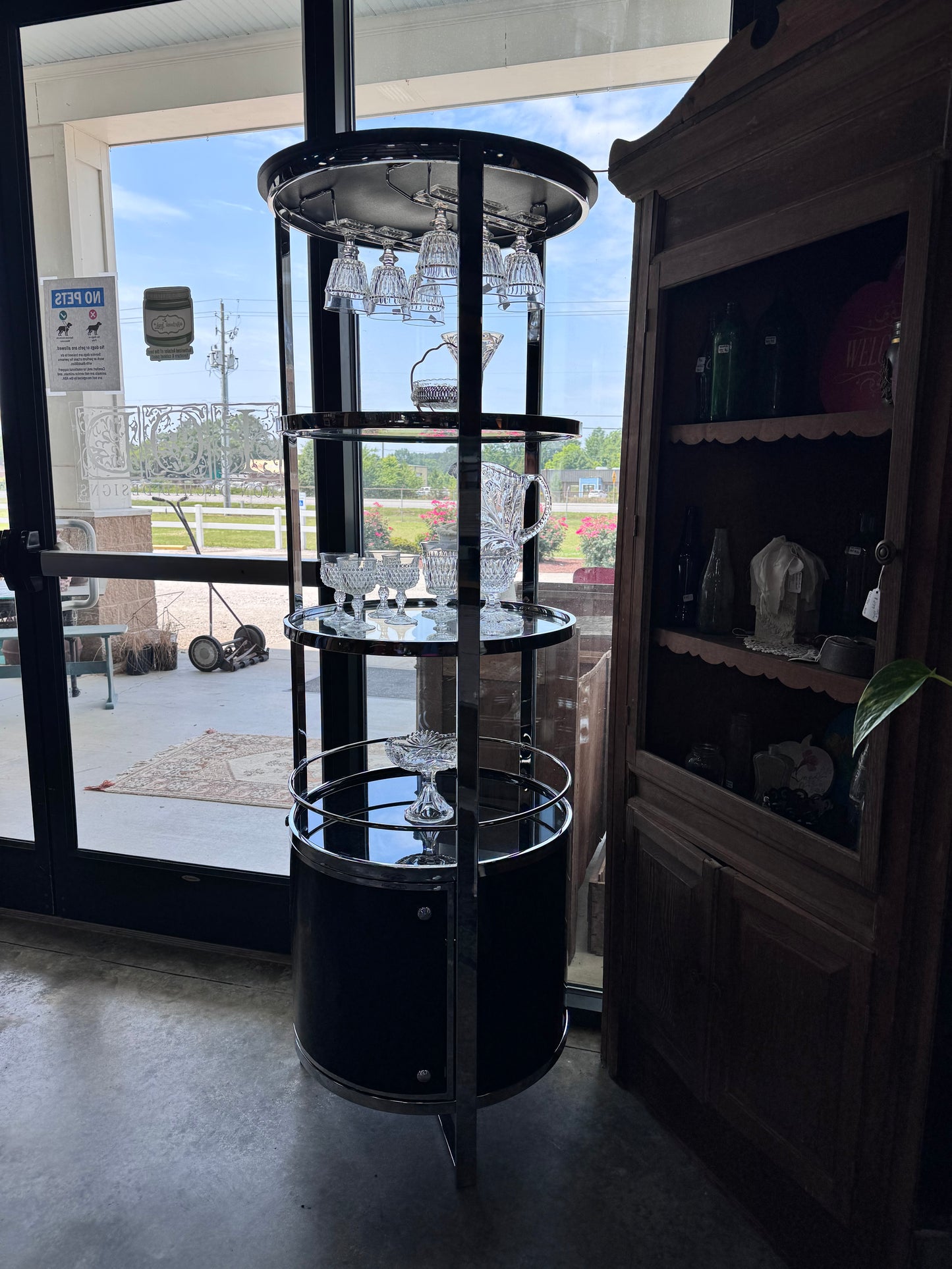 Lighted Black & Chrome Bar