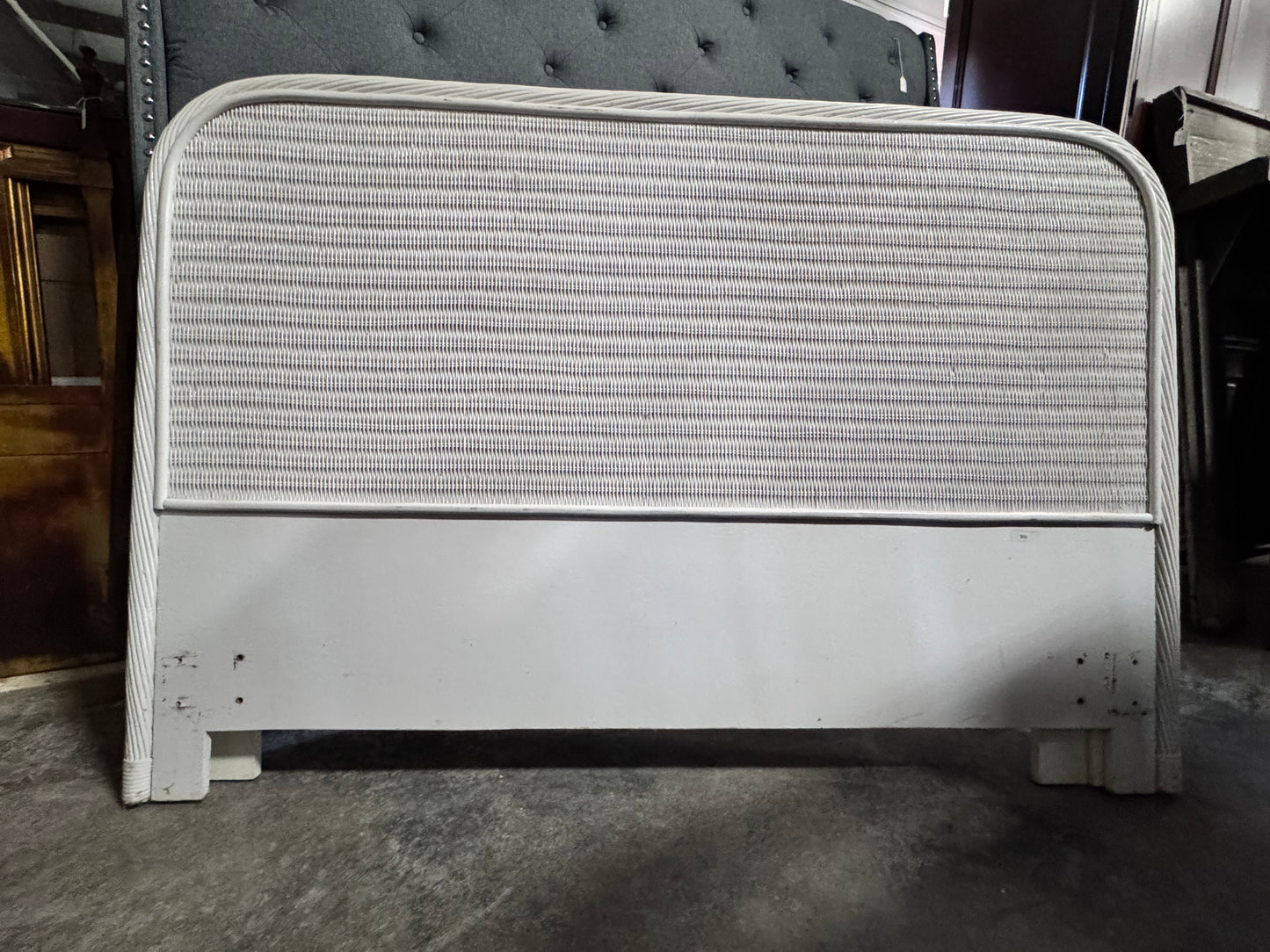 White Wicker Full/Queen Headboard w/frame