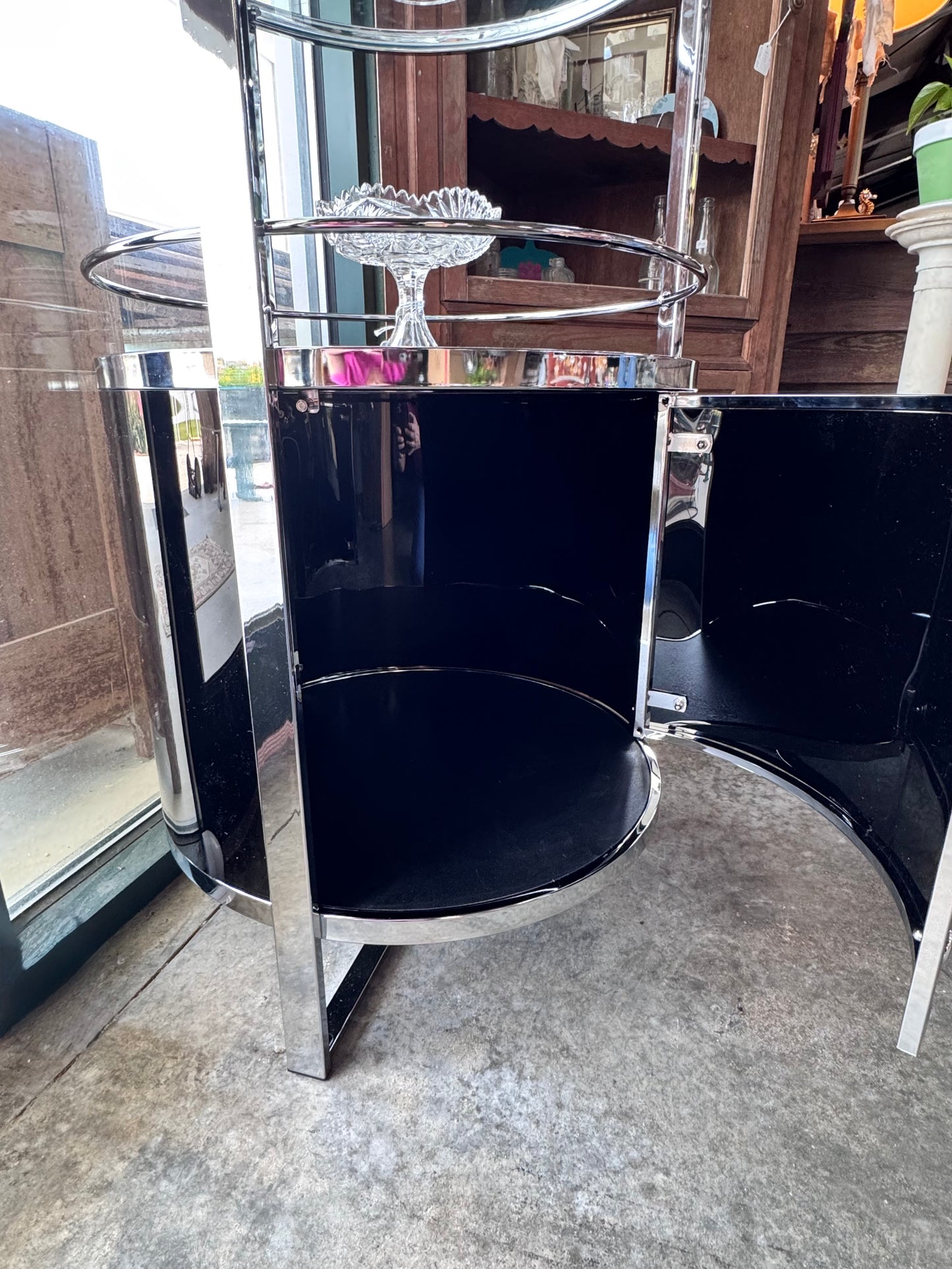 Lighted Black & Chrome Bar