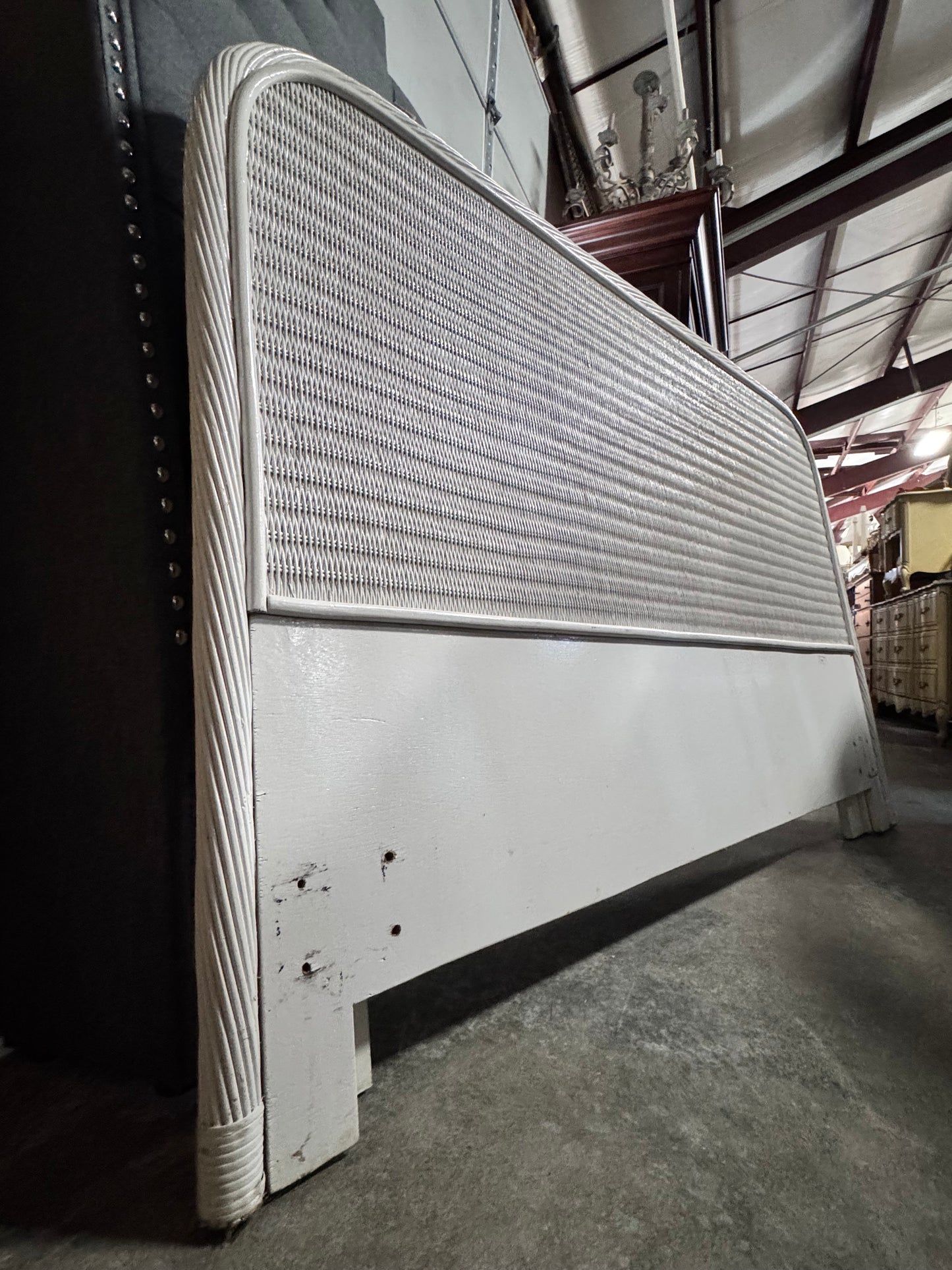 White Wicker Full/Queen Headboard w/frame