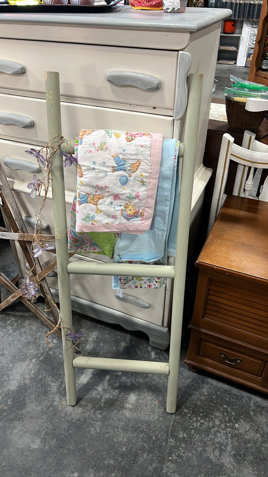 4’ Blanket Ladder- French Country