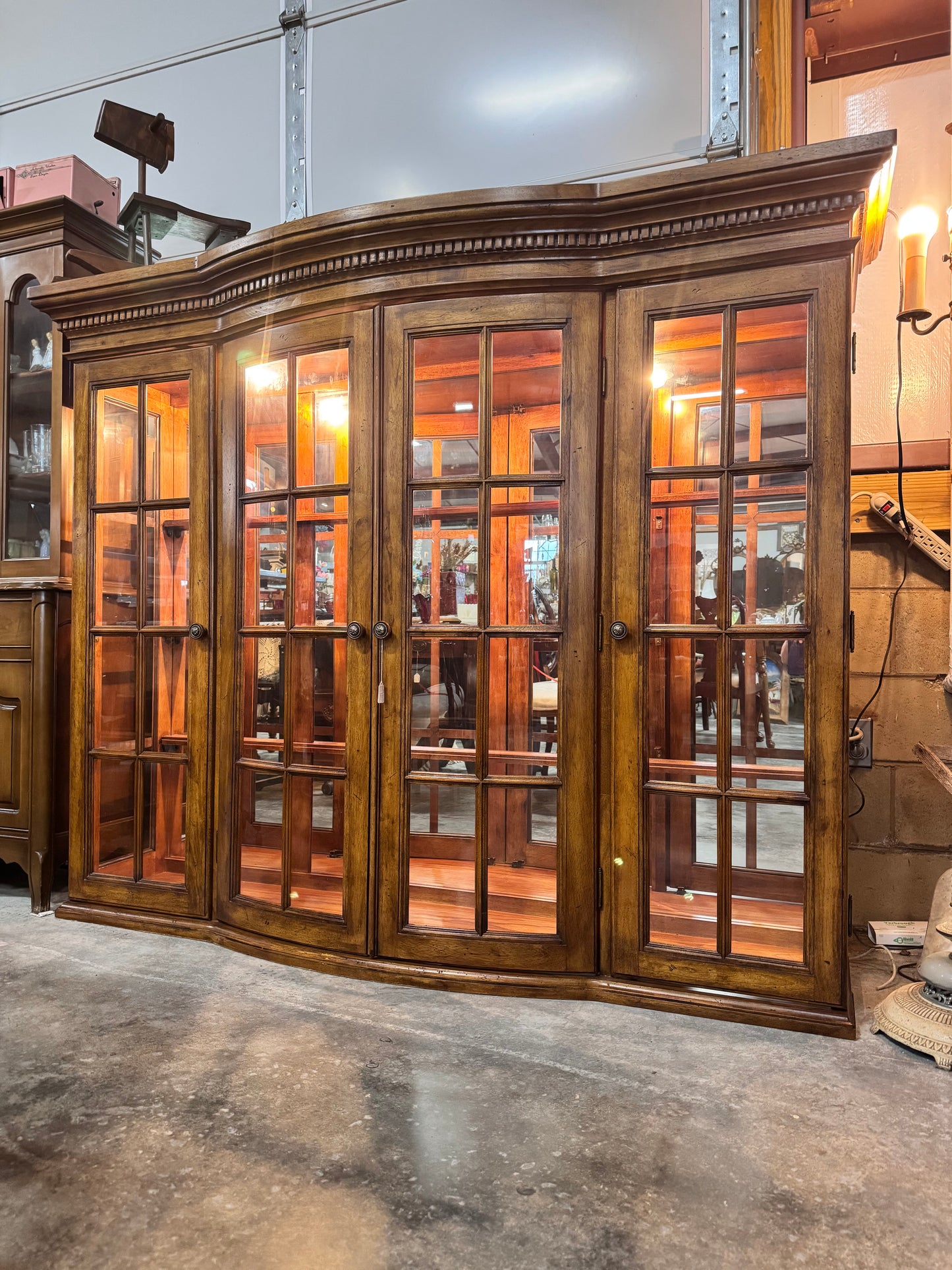 Lighted Curved Front Four Panel China Cabinet Upper