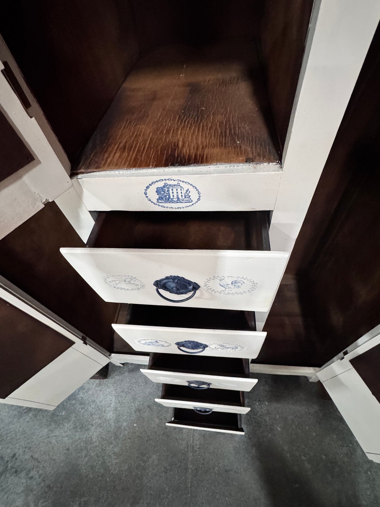 Double Door Chiffarobe in Cream and Delft Blue