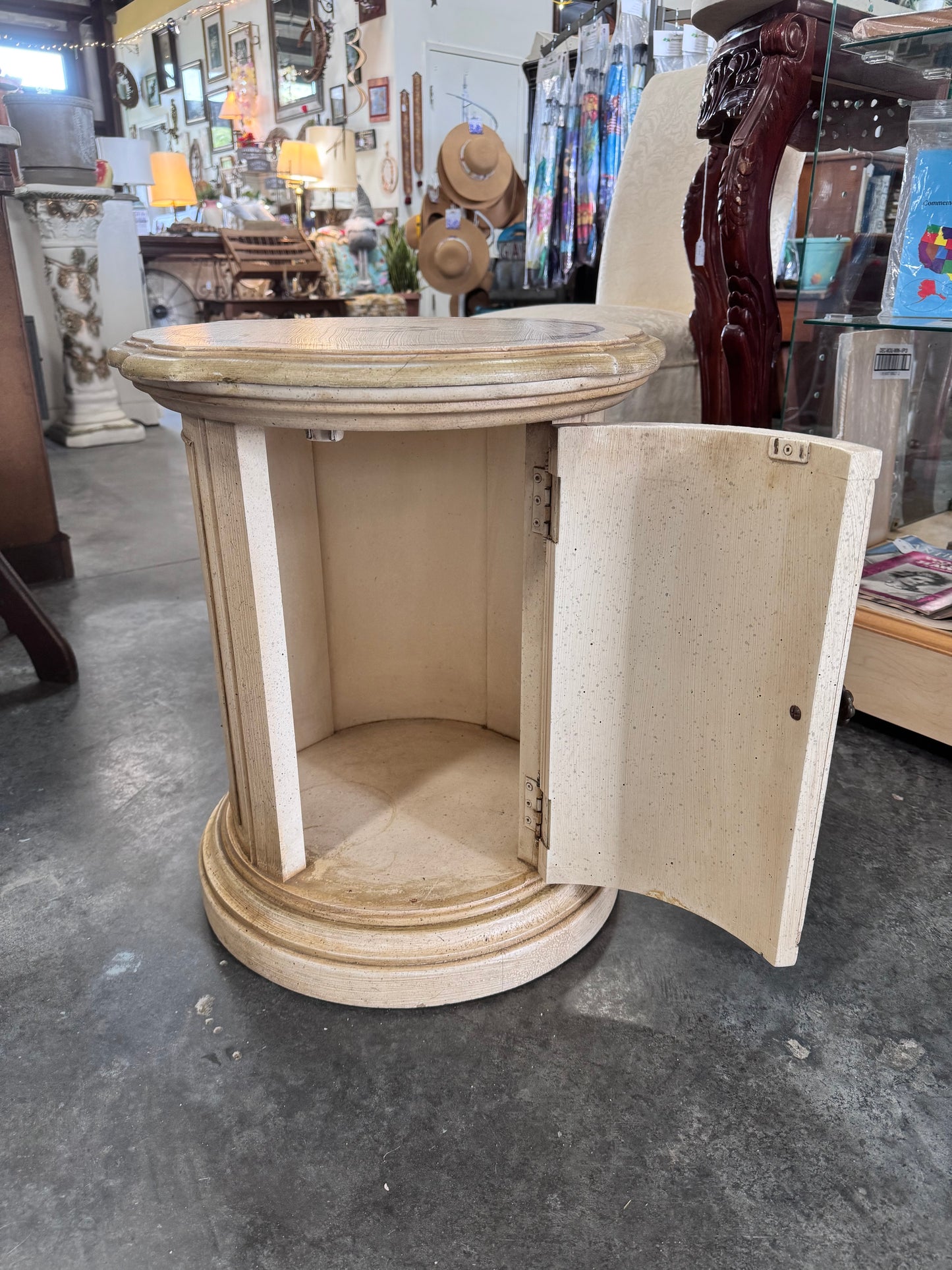 Vintage Drexel Heritage Round Accent Table with door