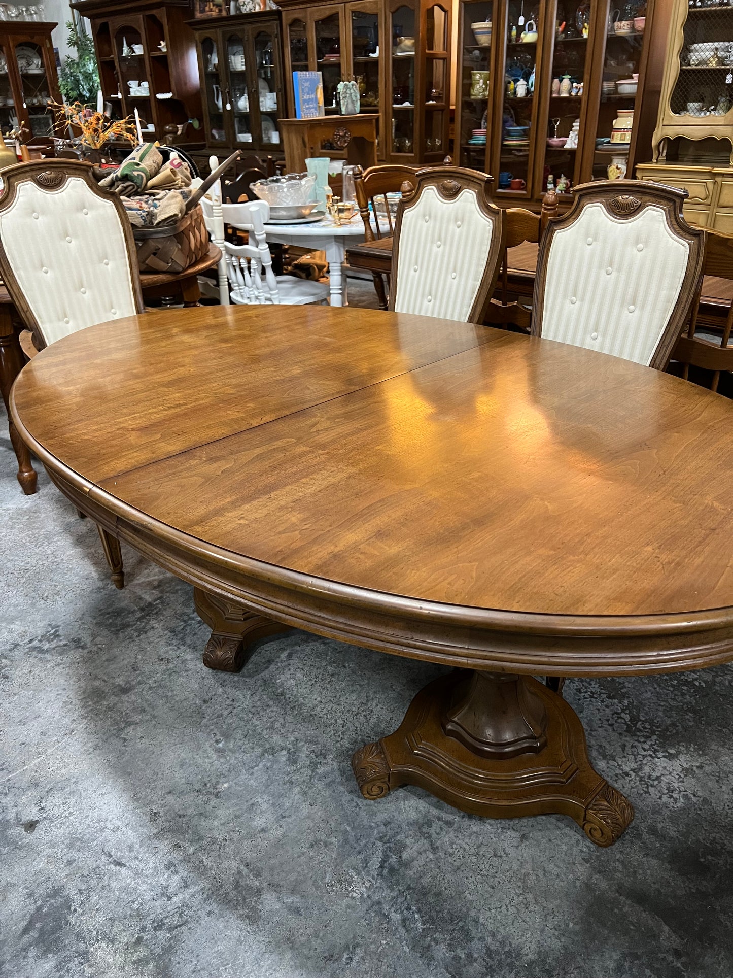 Henredon Oval Dining Table and 4 Chairs
