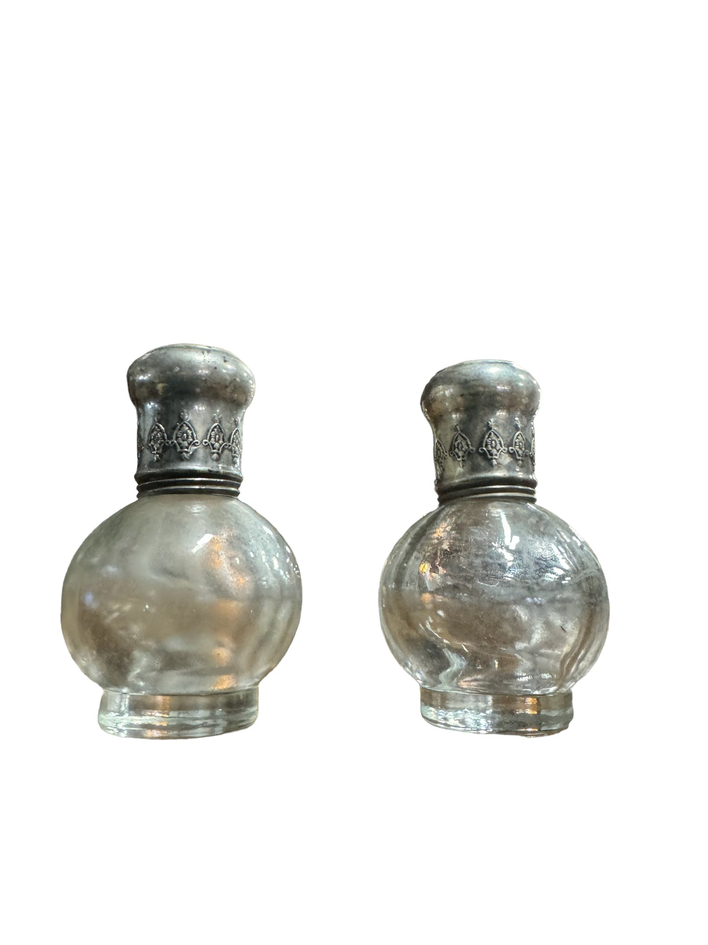 Bowl-shaped Depression Glass Salt and Pepper shakers