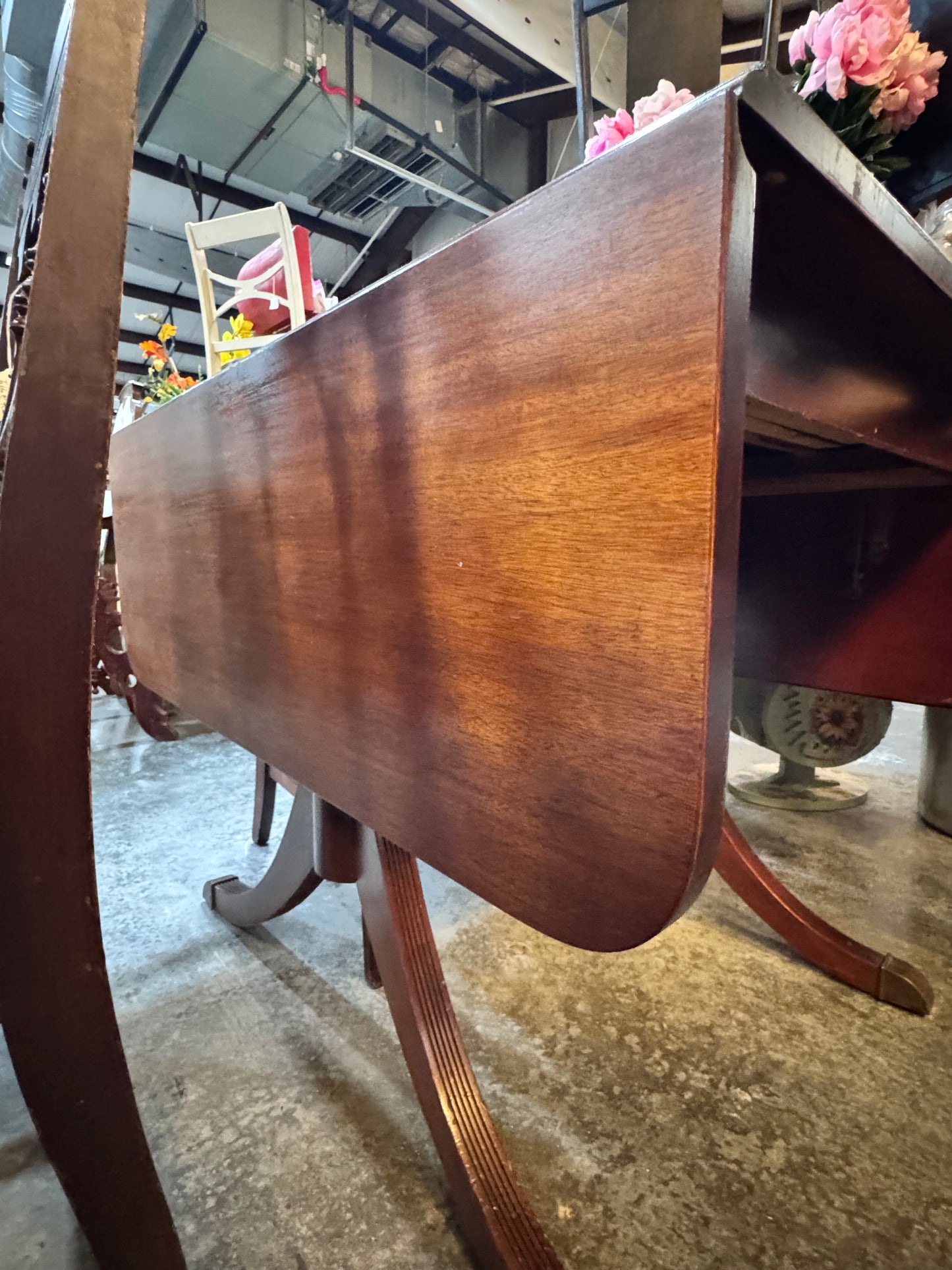 Vintage Duncan Phyfe Style Drop Leaf Table with Two Leaves and Eight Chairs