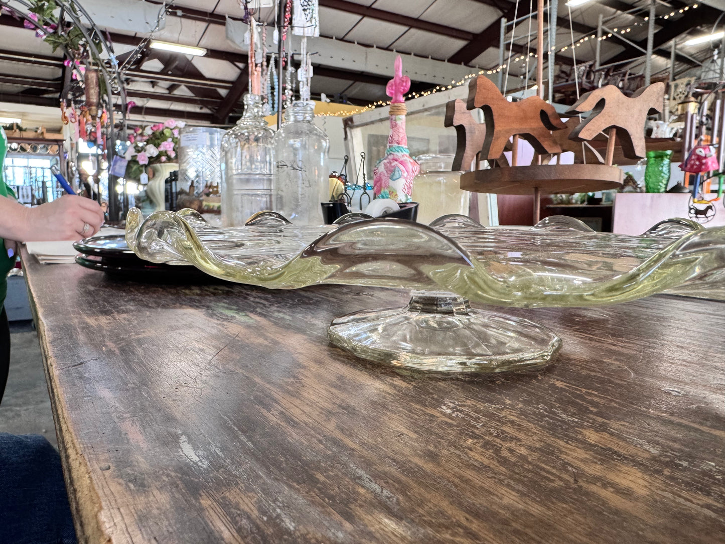 Clear Glass Pedestal Cake Plate with Scalloped Edges