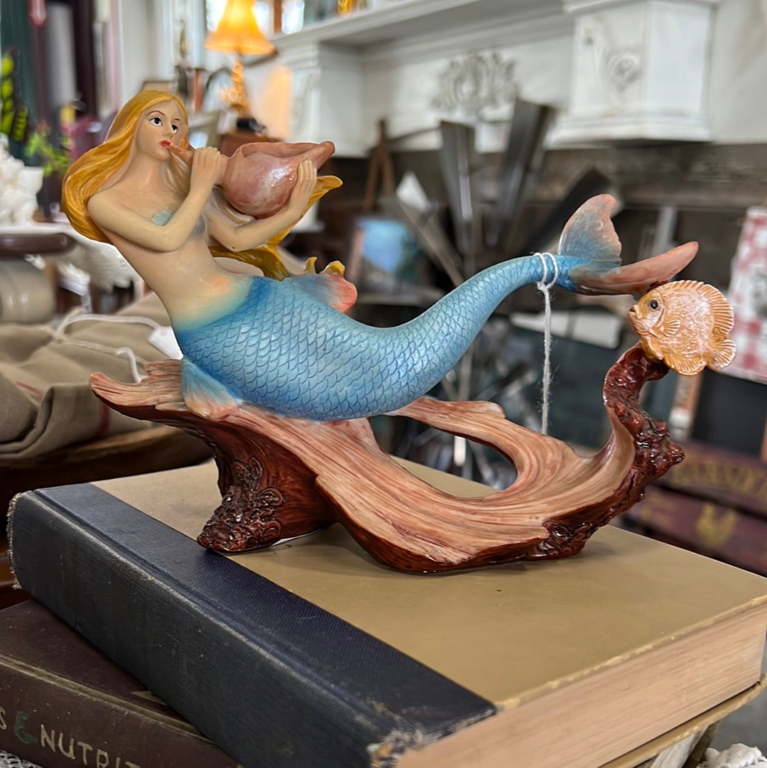 Mermaid with Shell Figurine