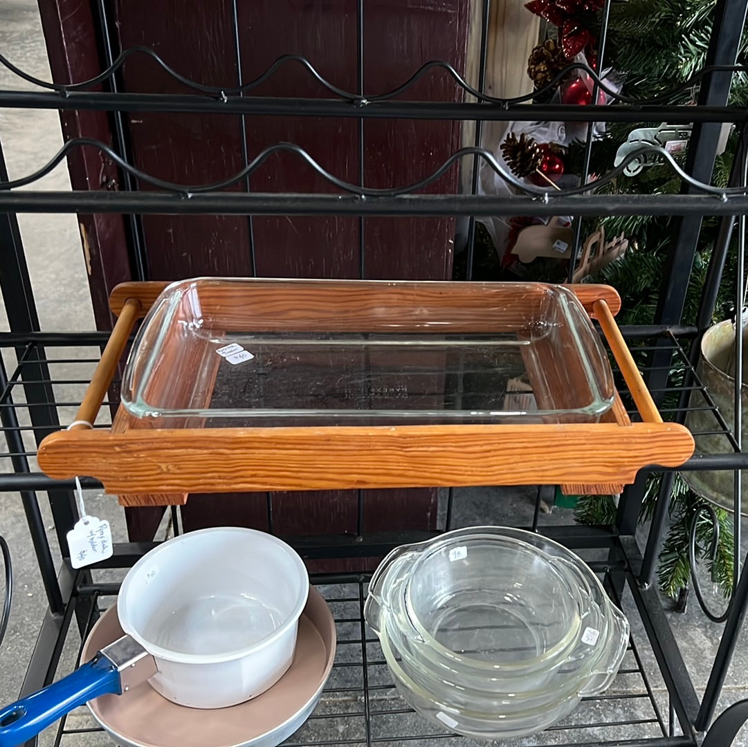 Pyrex Dish With Holder