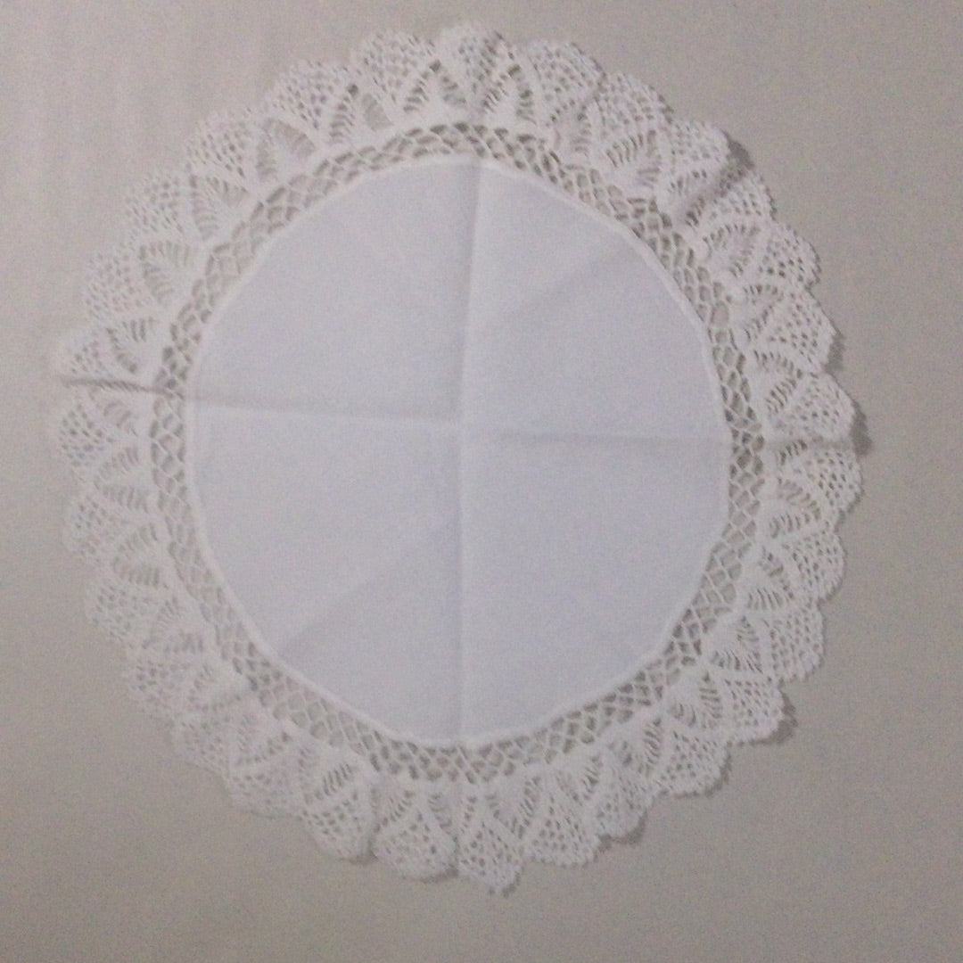Doily-Round Linen and Crochet