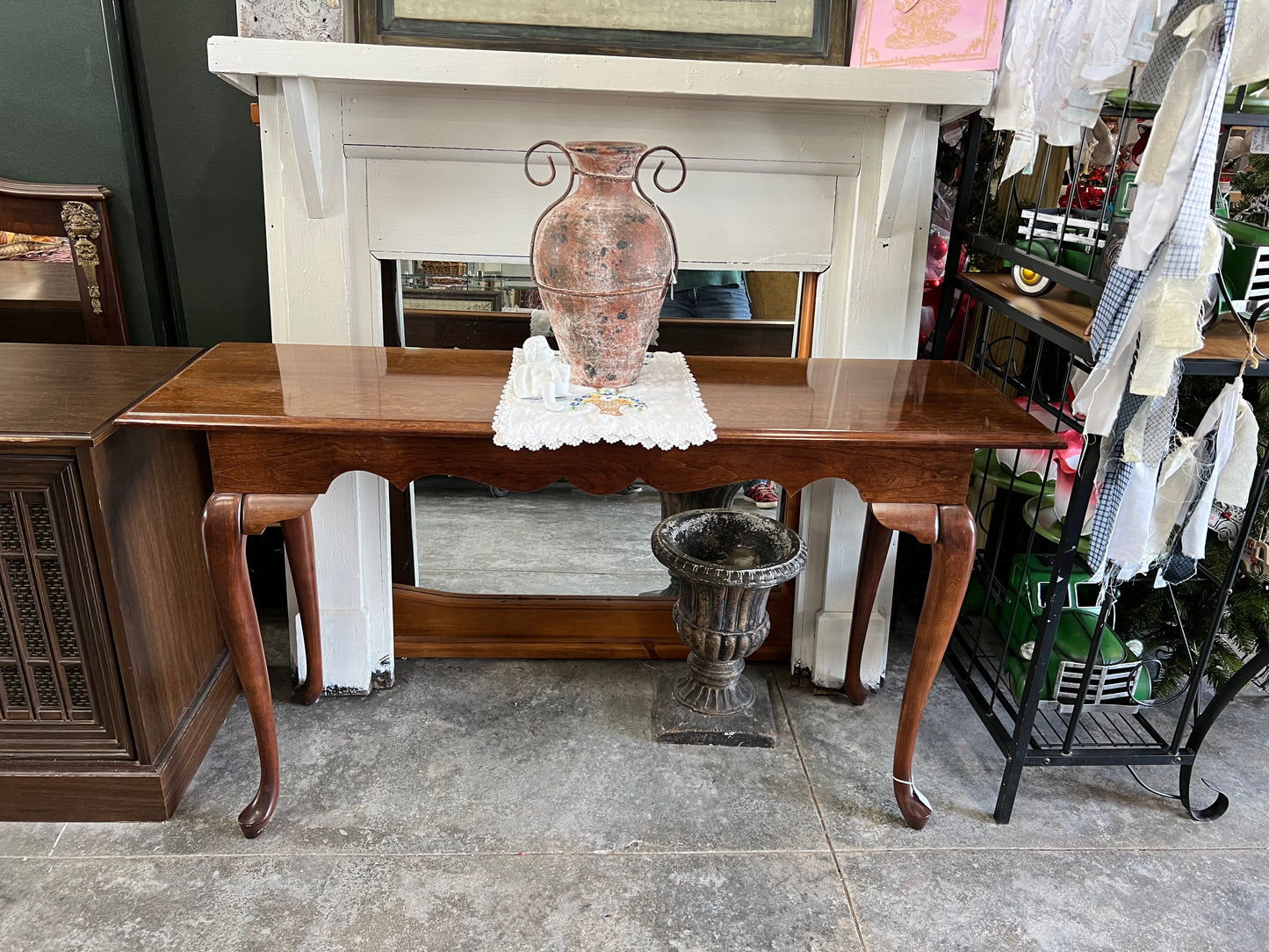 Queen Anne style Console Entry Table