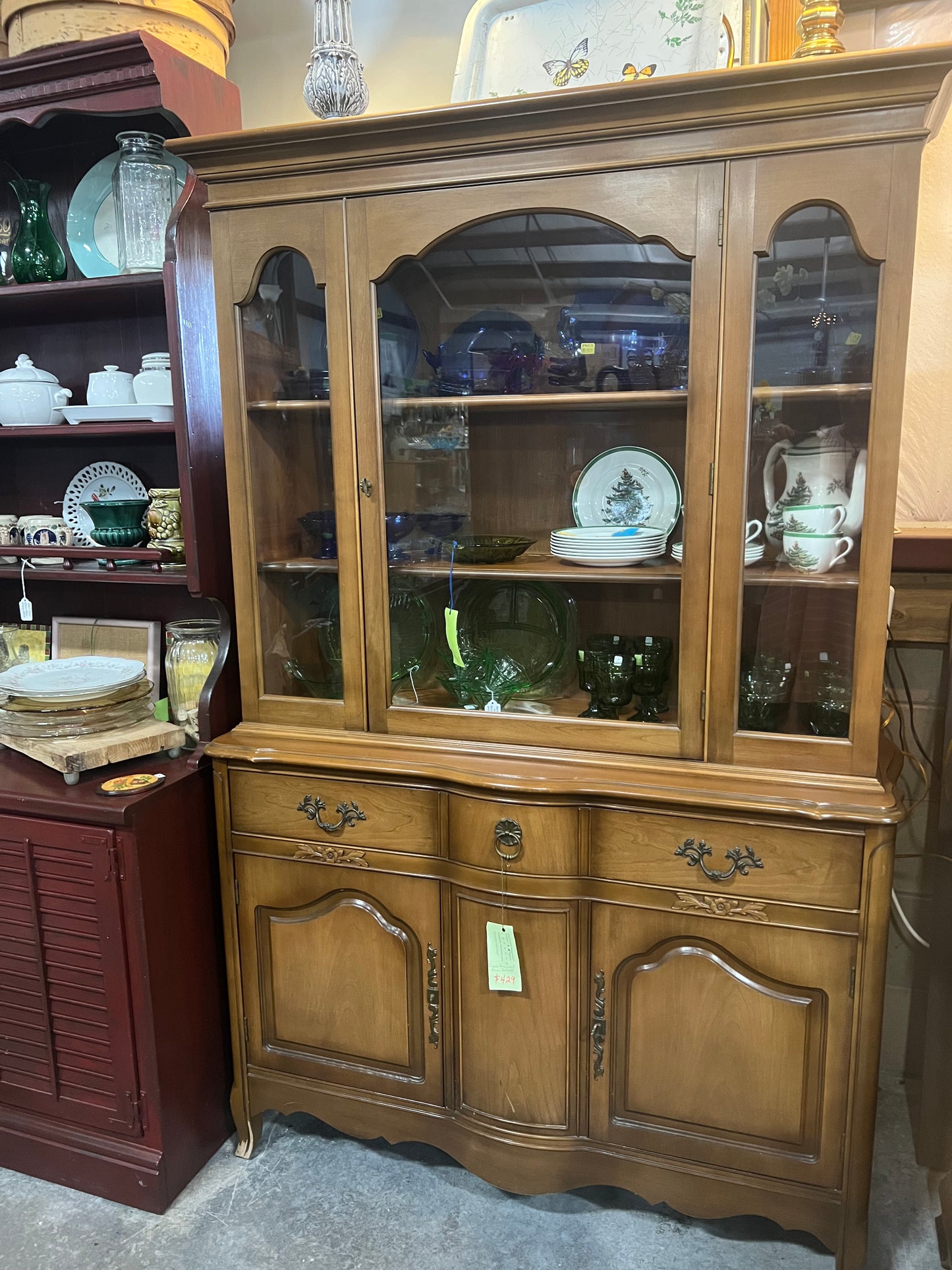 French Provincial China Cabinet Bassett Furniture Industries