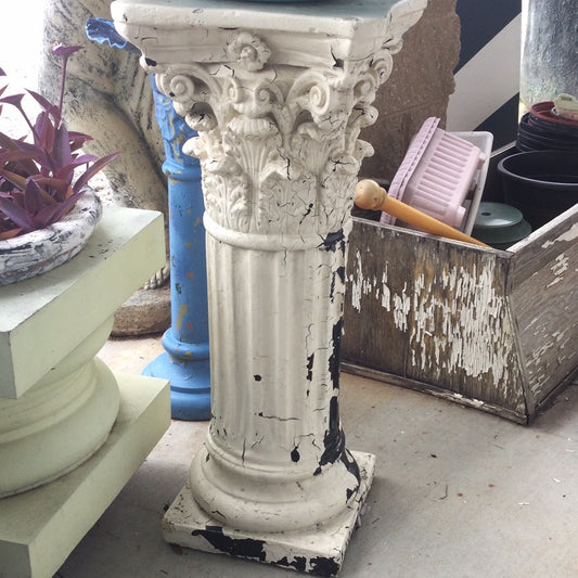 Corinthian style plaster Column