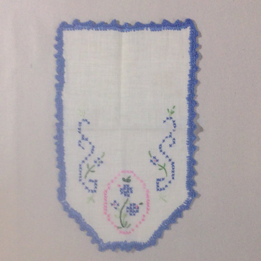 Doily-white Linen with Blue Crocheted Edge
