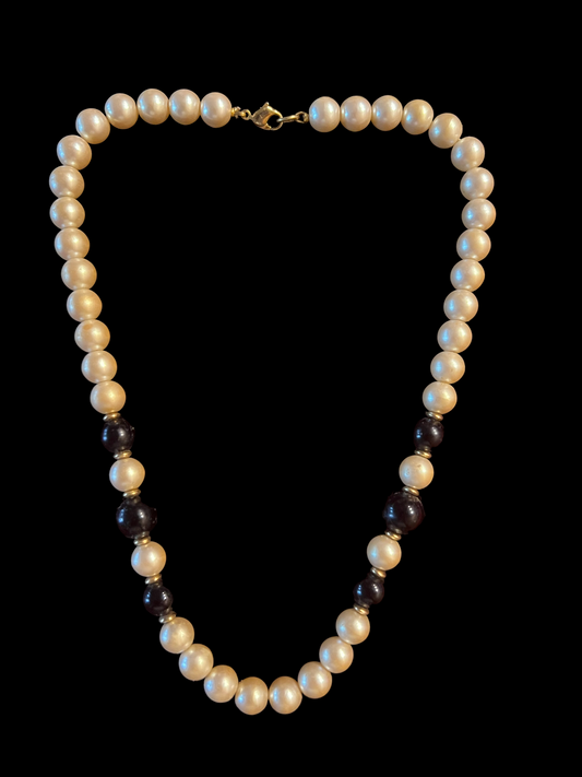 Vintage Pearl and Black Pearl Necklace - Simulated