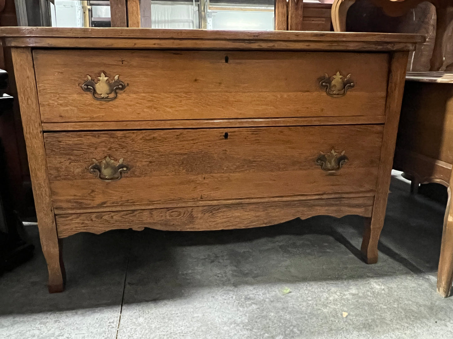 Oak Gentleman’s Chest with mirror