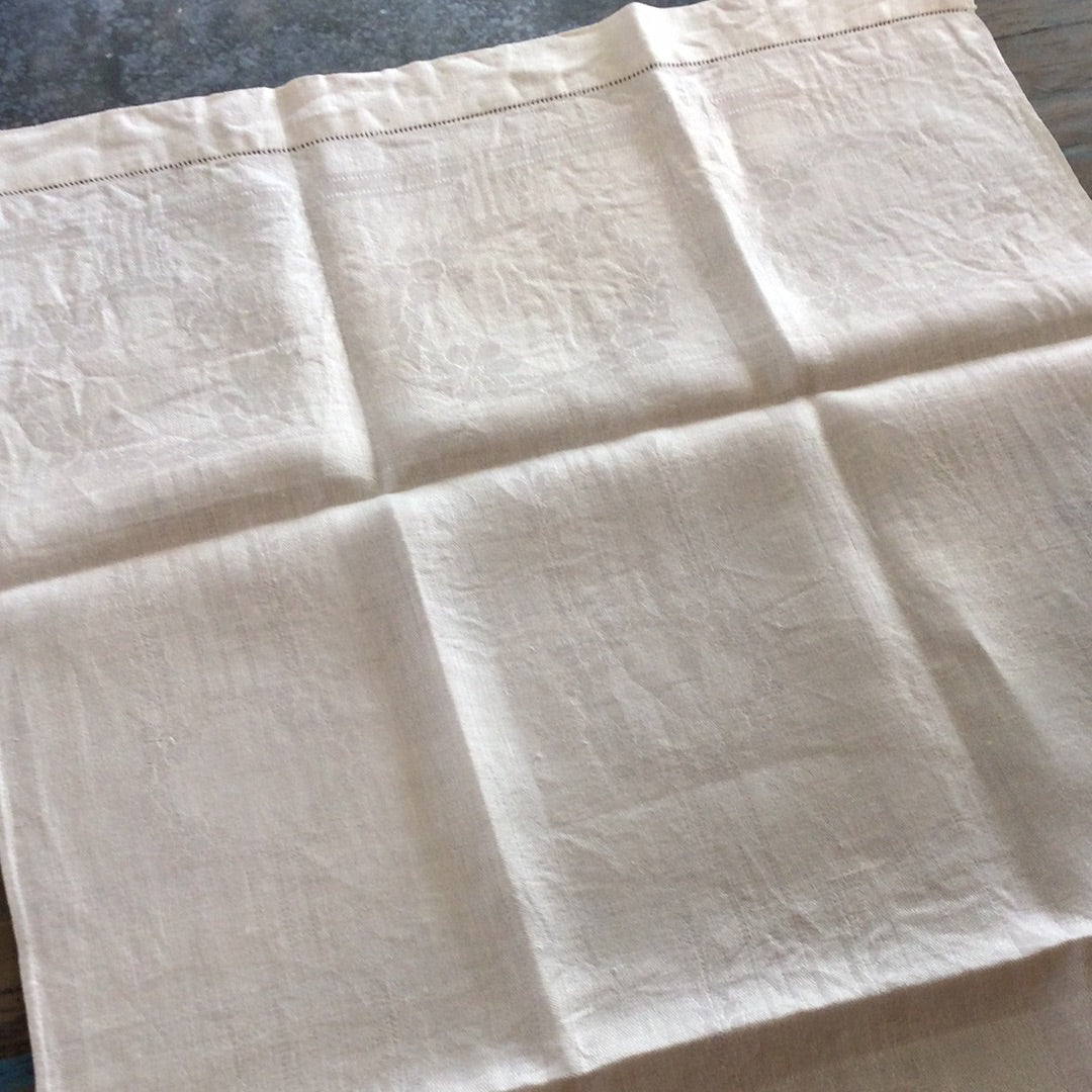 Linen Dresser Scarf