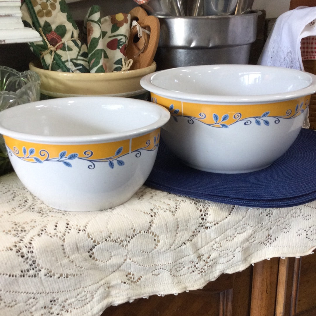 Corelle Coordinates mixing bowl set