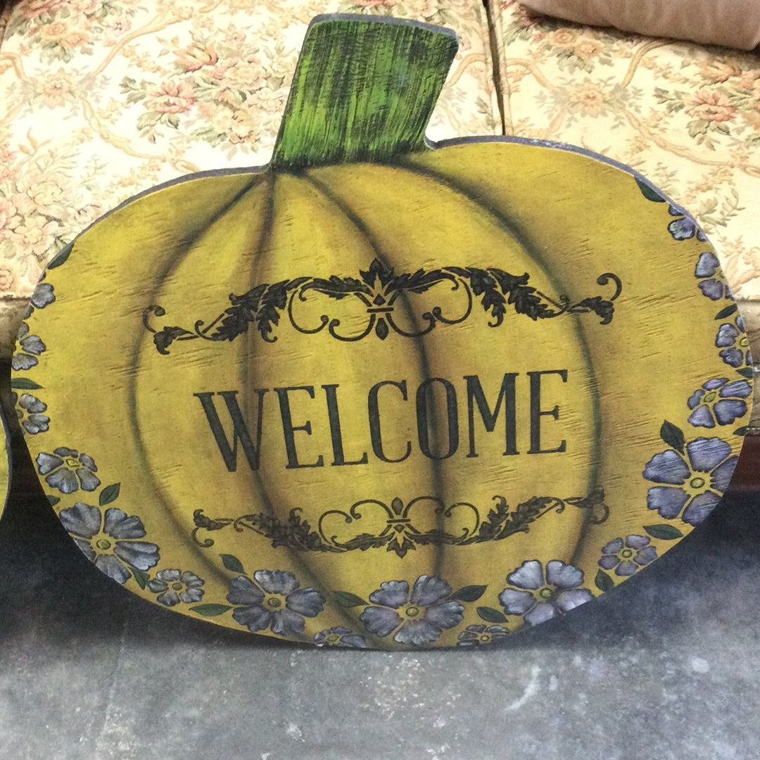 Welcome Pumpkin