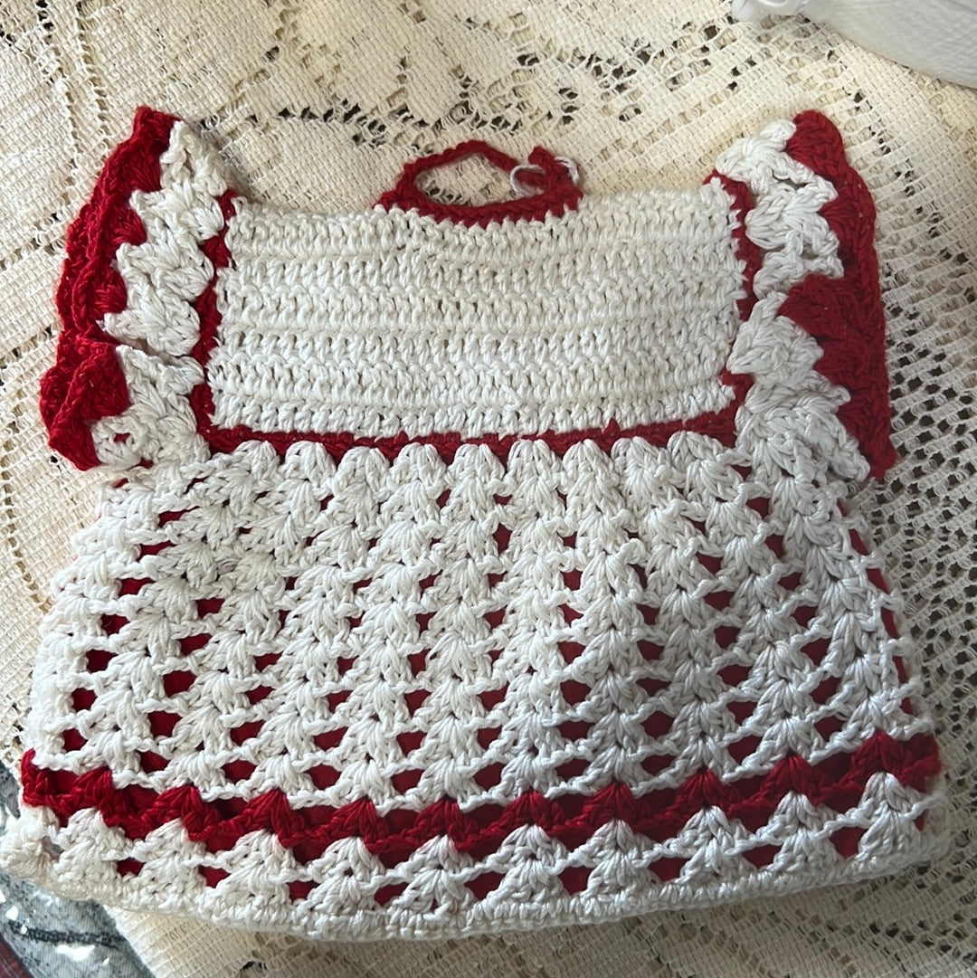 Crocheted Red and White Apron Hotpad