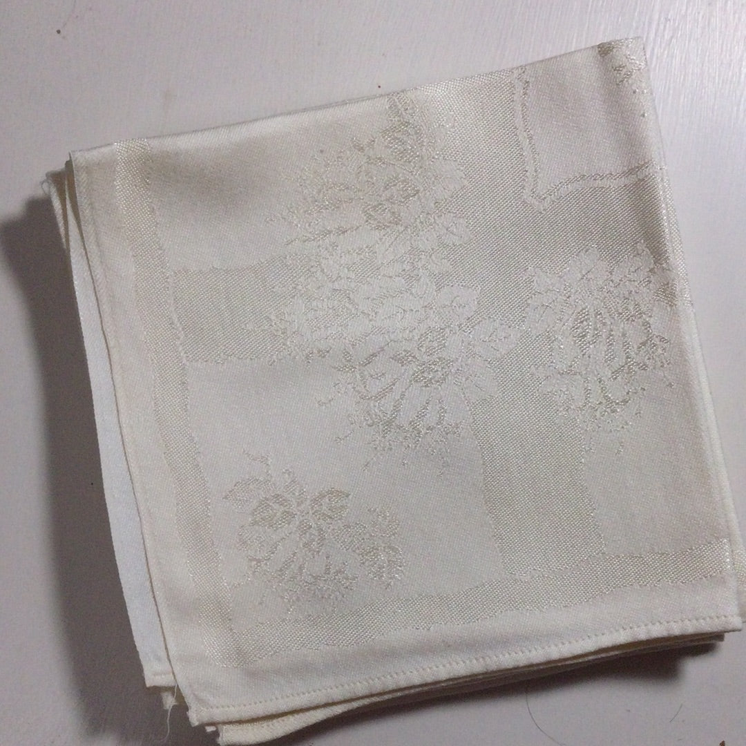 Set of 6 Ivory Damask Napkins